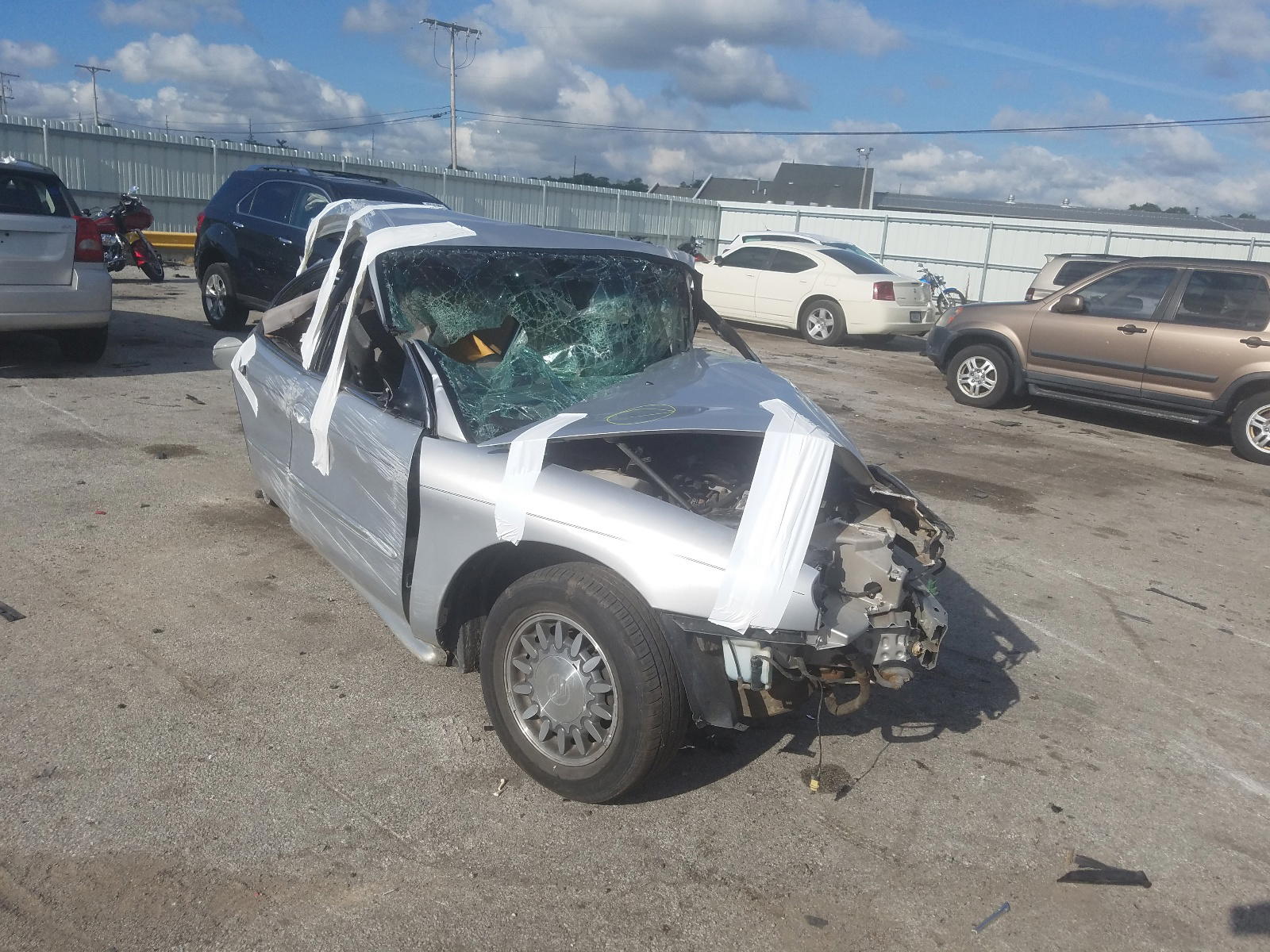 MERCURY SABLE GS 1998 with VIN 1MEFM50U7WG633608 - Photo from auction