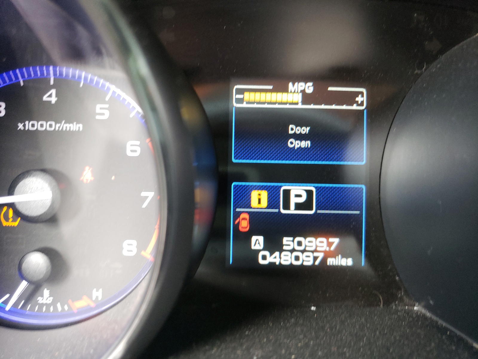 Photo 8 from auction – 2017 SUBARU LEGACY 2.5 with VIN 4S3BNAC68H3067648
