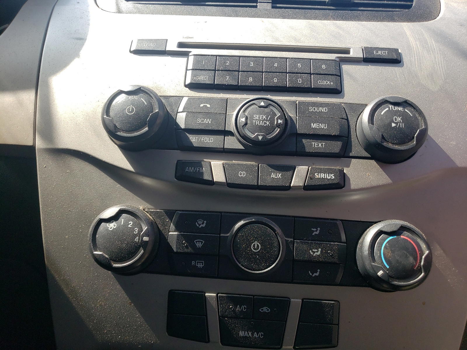 Photo 9 from auction – 2008 FORD FOCUS with VIN 1FAHP35N18W272463