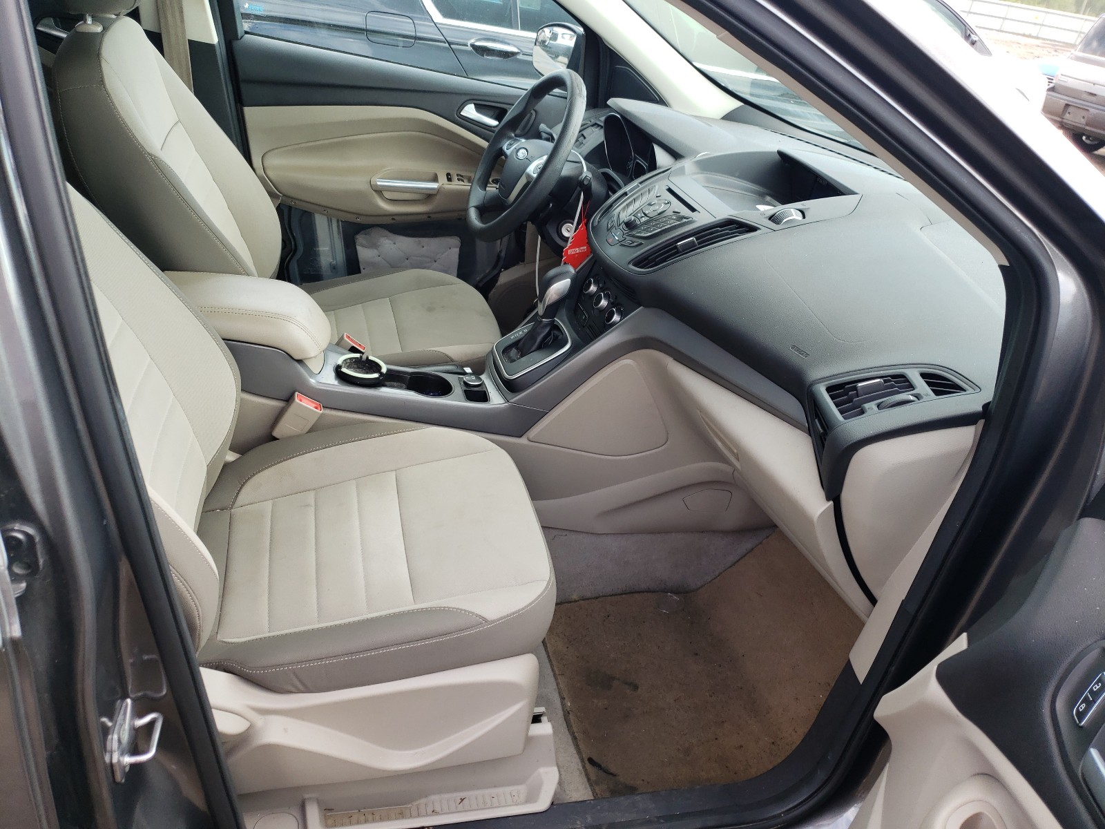 Photo 5 from auction – 2013 FORD ESCAPE SE with VIN 1FMCU0GXXDUD35541