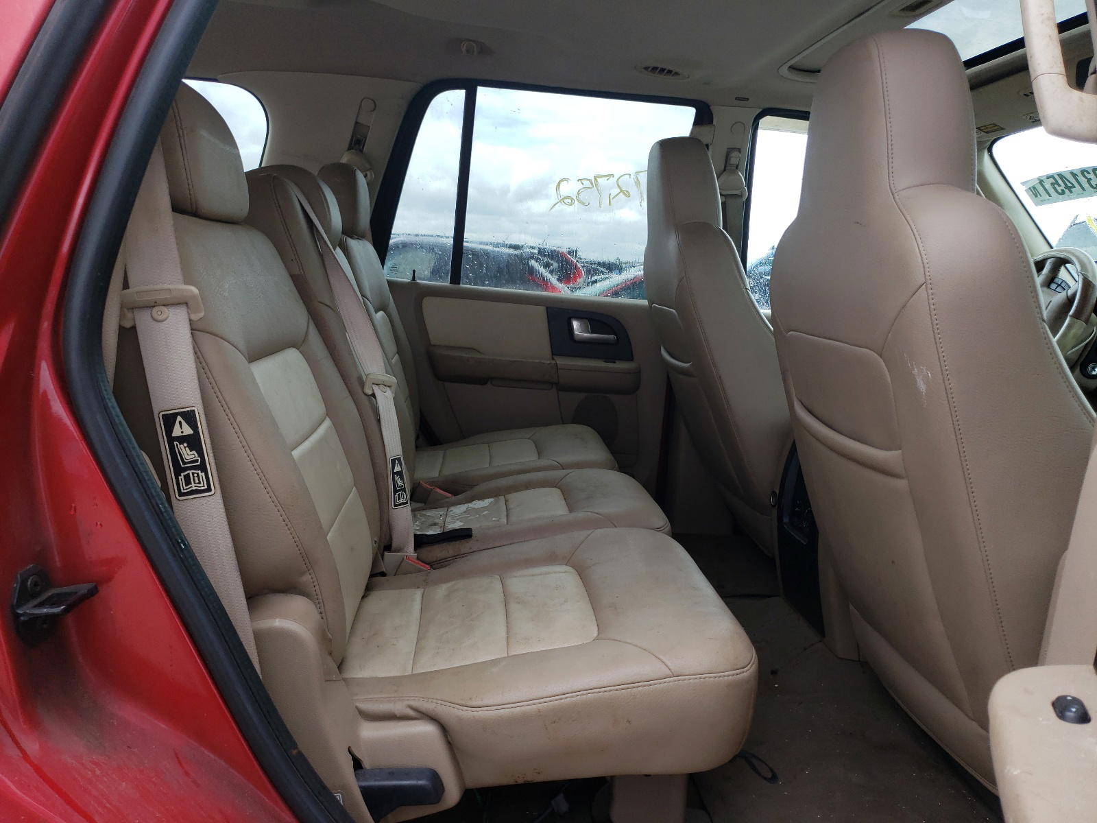 Photo 6 from auction – 2003 FORD EXPEDITION with VIN 1FMFU17L13LB62285