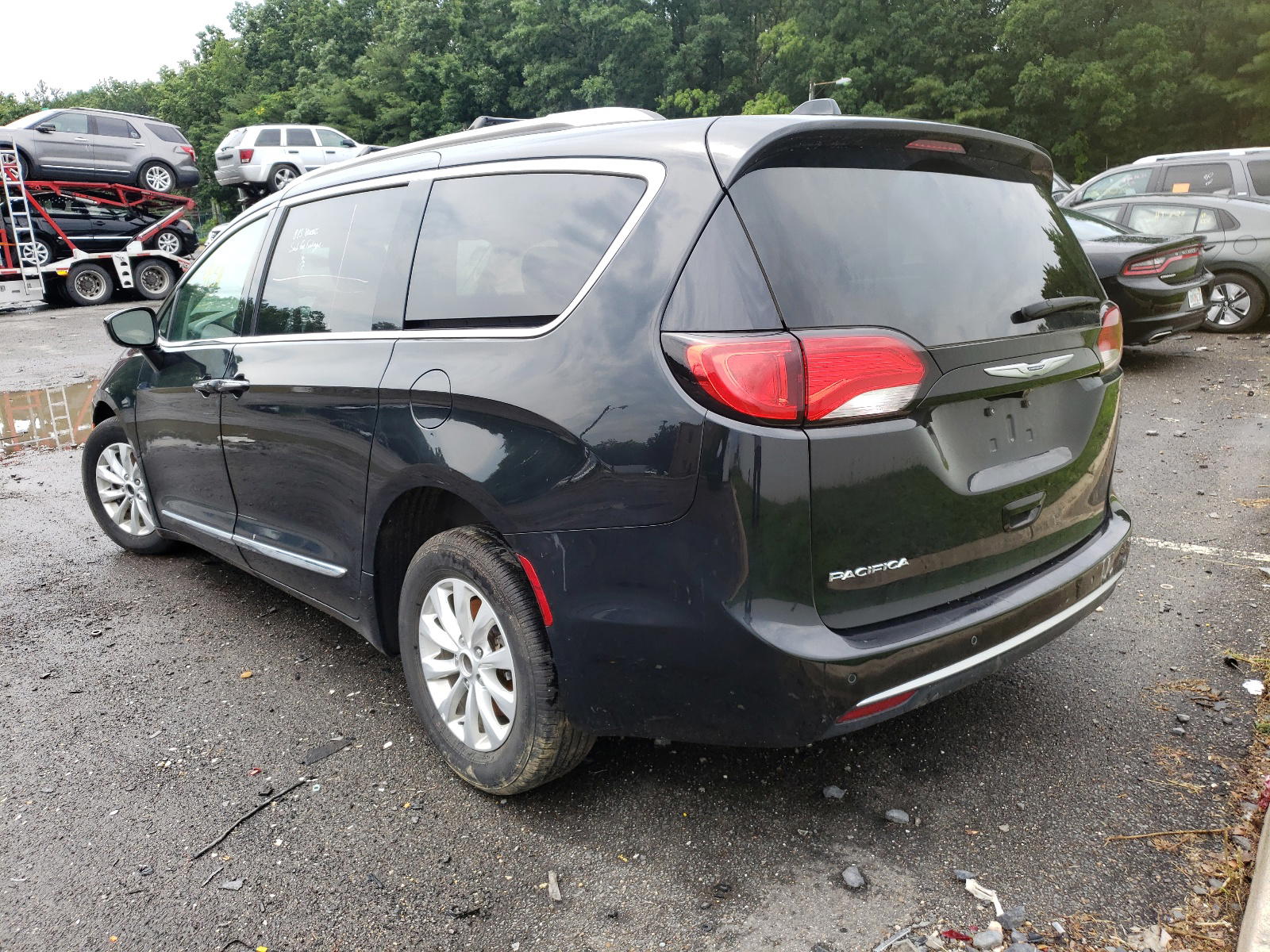 Photo 3 from auction – 2019 CHRYSLER PACIFICA T with VIN 2C4RC1BG3KR626374