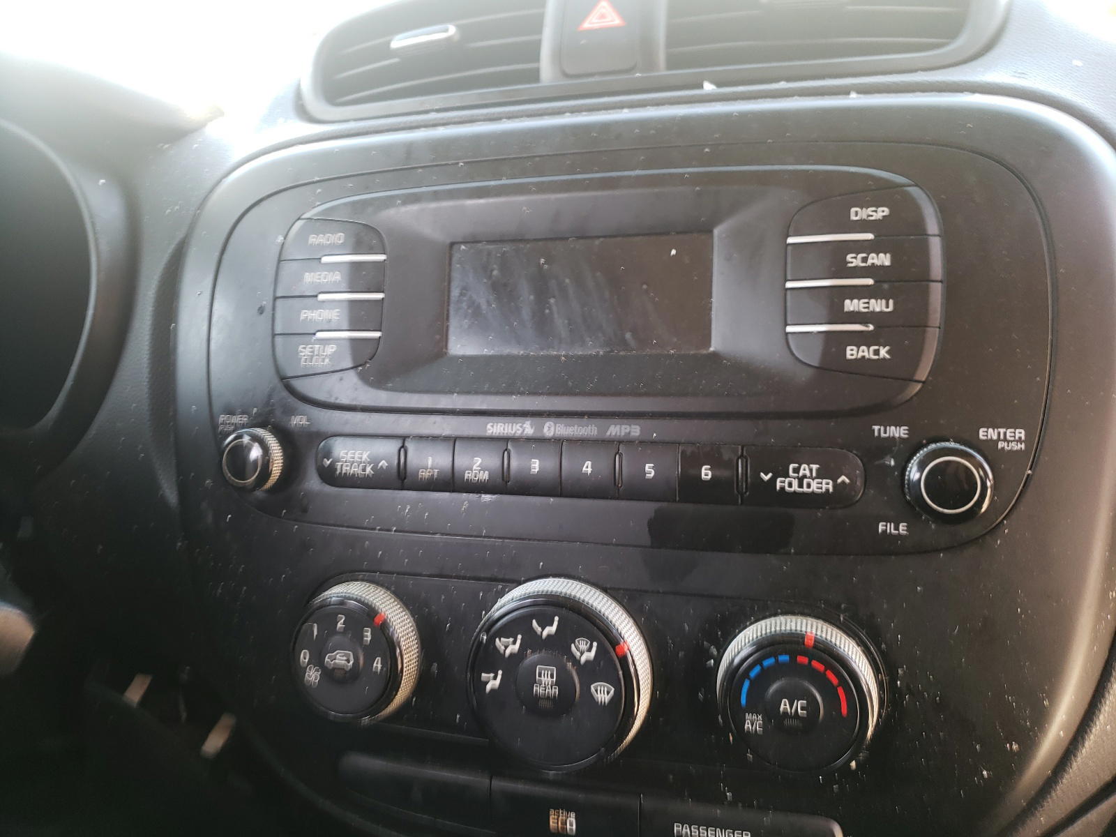 Photo 9 from auction – 2015 KIA SOUL with VIN KNDJN2A20F7793494