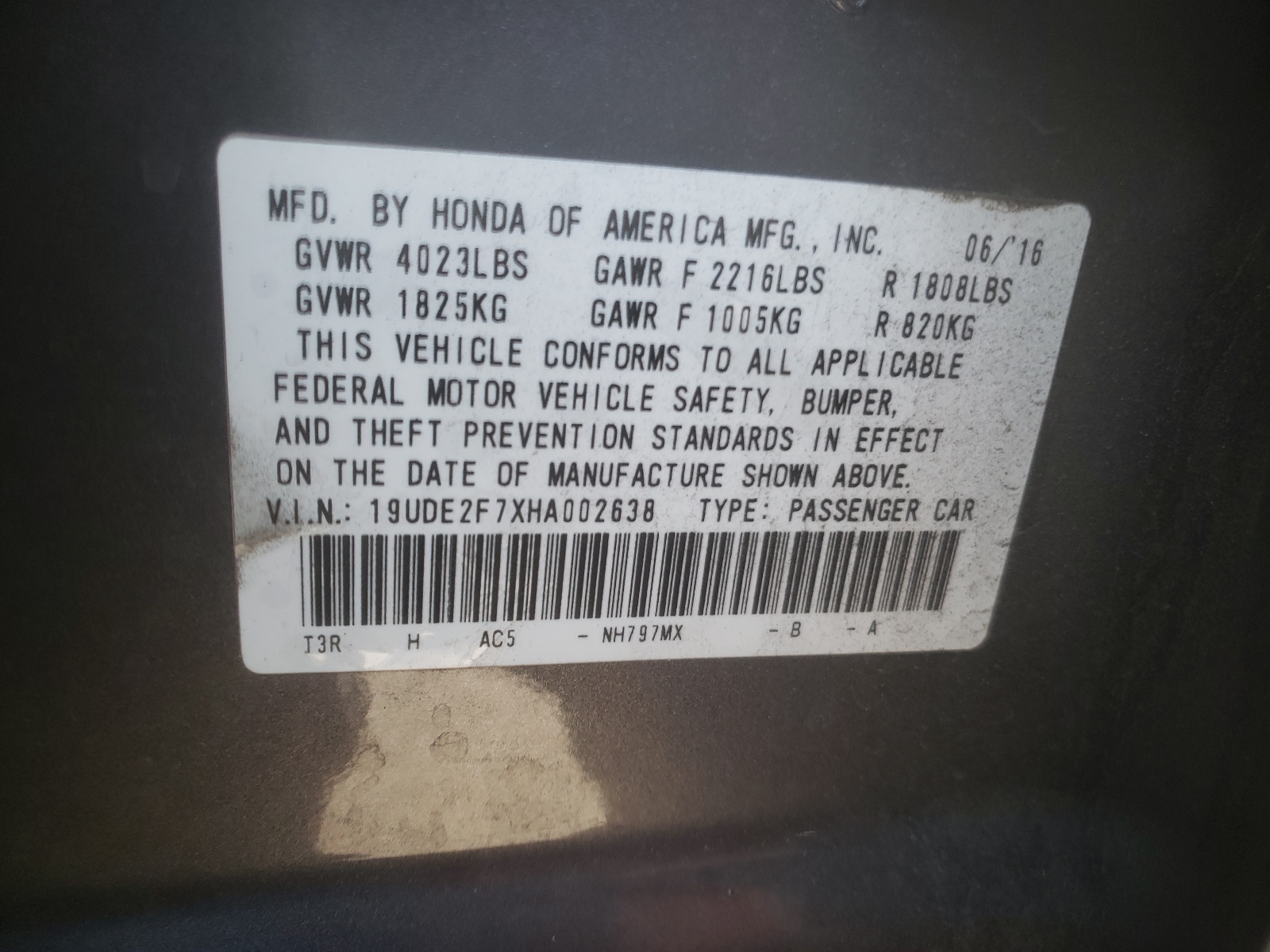 Photo 10 from auction – 2017 ACURA ILX PREMIU with VIN 19UDE2F7XHA002638