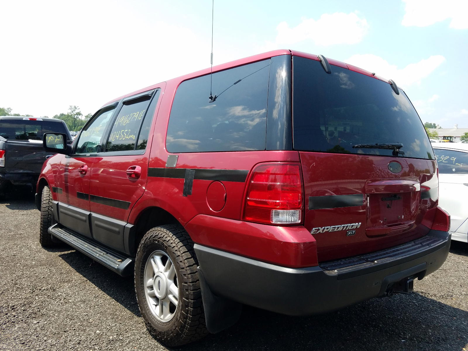 Photo 3 from auction – 2006 FORD EXPEDITION with VIN 1FMPU16546LA19617