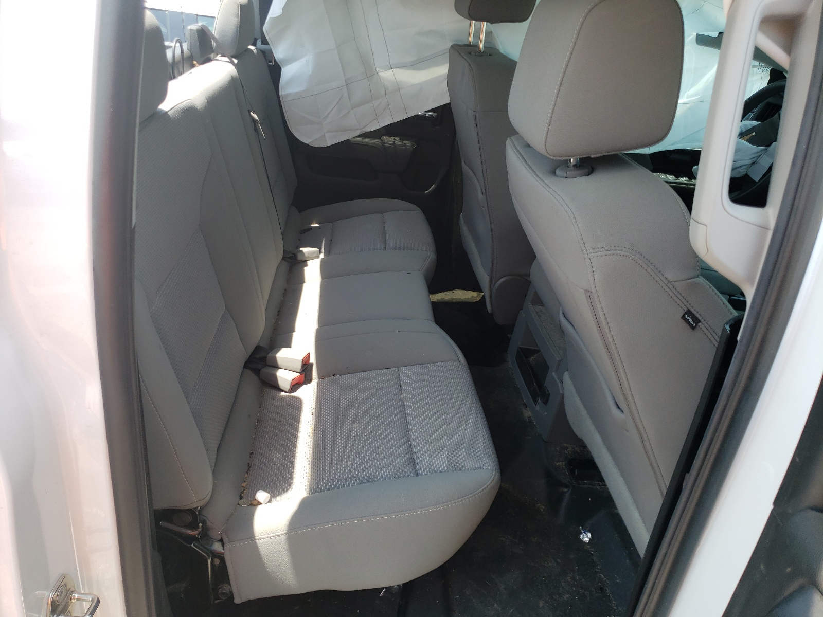 Photo 6 from auction – 2018 CHEVROLET SILVERADO with VIN 1GCRCNEH2JZ287848