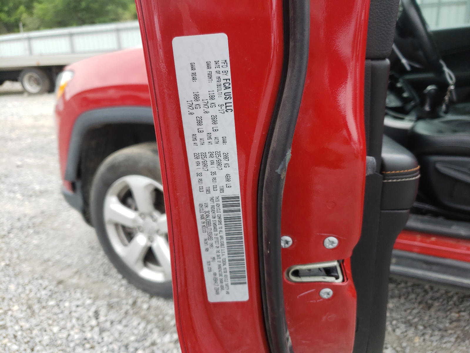 Photo 10 from auction – 2018 JEEP COMPASS LA with VIN 3C4NJDBB9JT155093