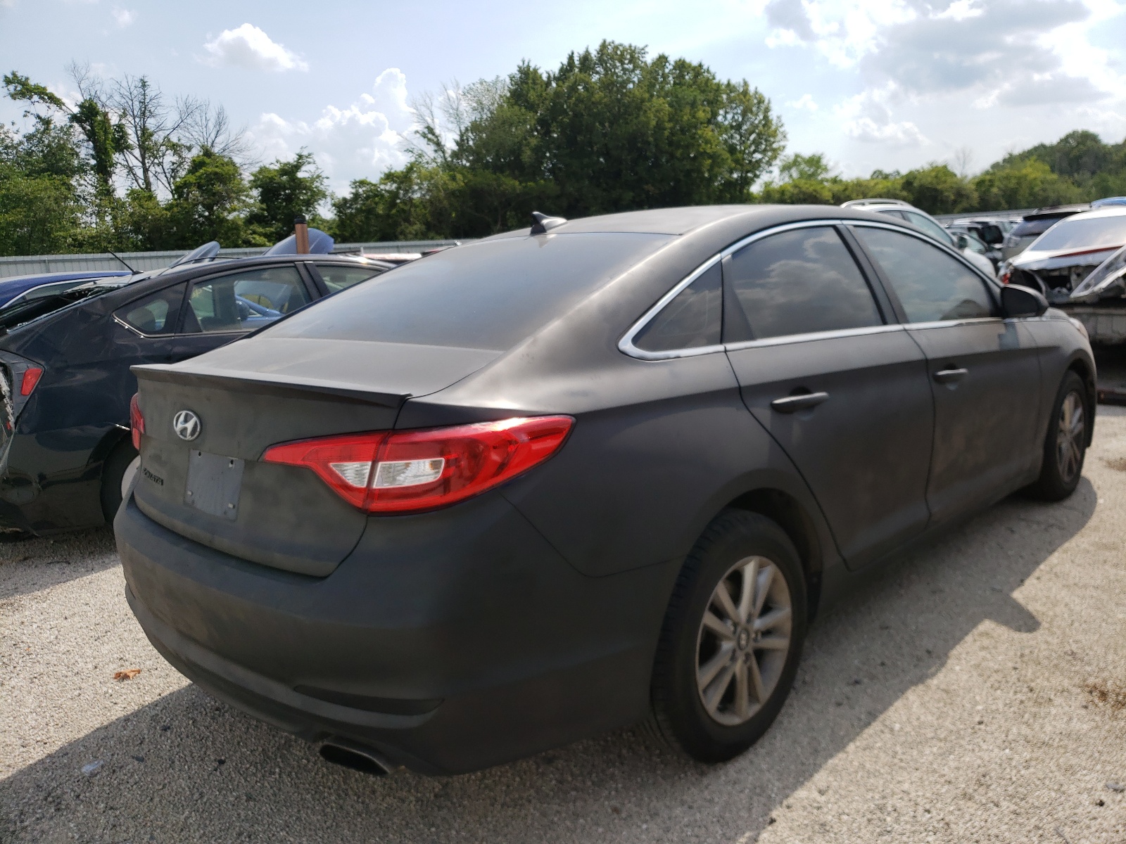 Photo 4 from auction – 2015 HYUNDAI SONATA SE with VIN 5NPE24AF7FH172399