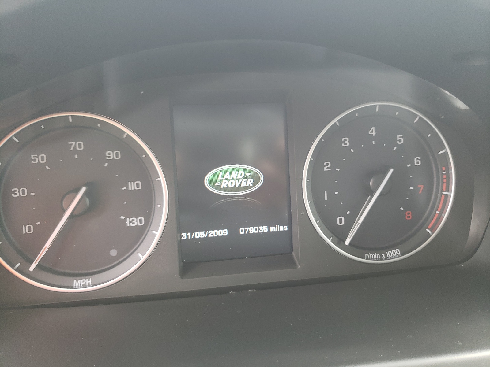 Photo 8 from auction – 2013 LAND ROVER LR2 HSE with VIN SALFR2BG1DH366295