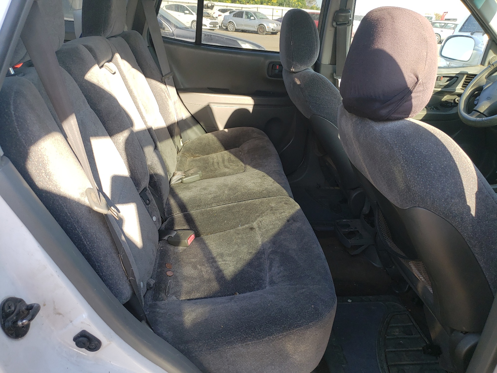 Photo 6 from auction – 2002 HYUNDAI SANTA FE G with VIN KM8SC13D92U255841