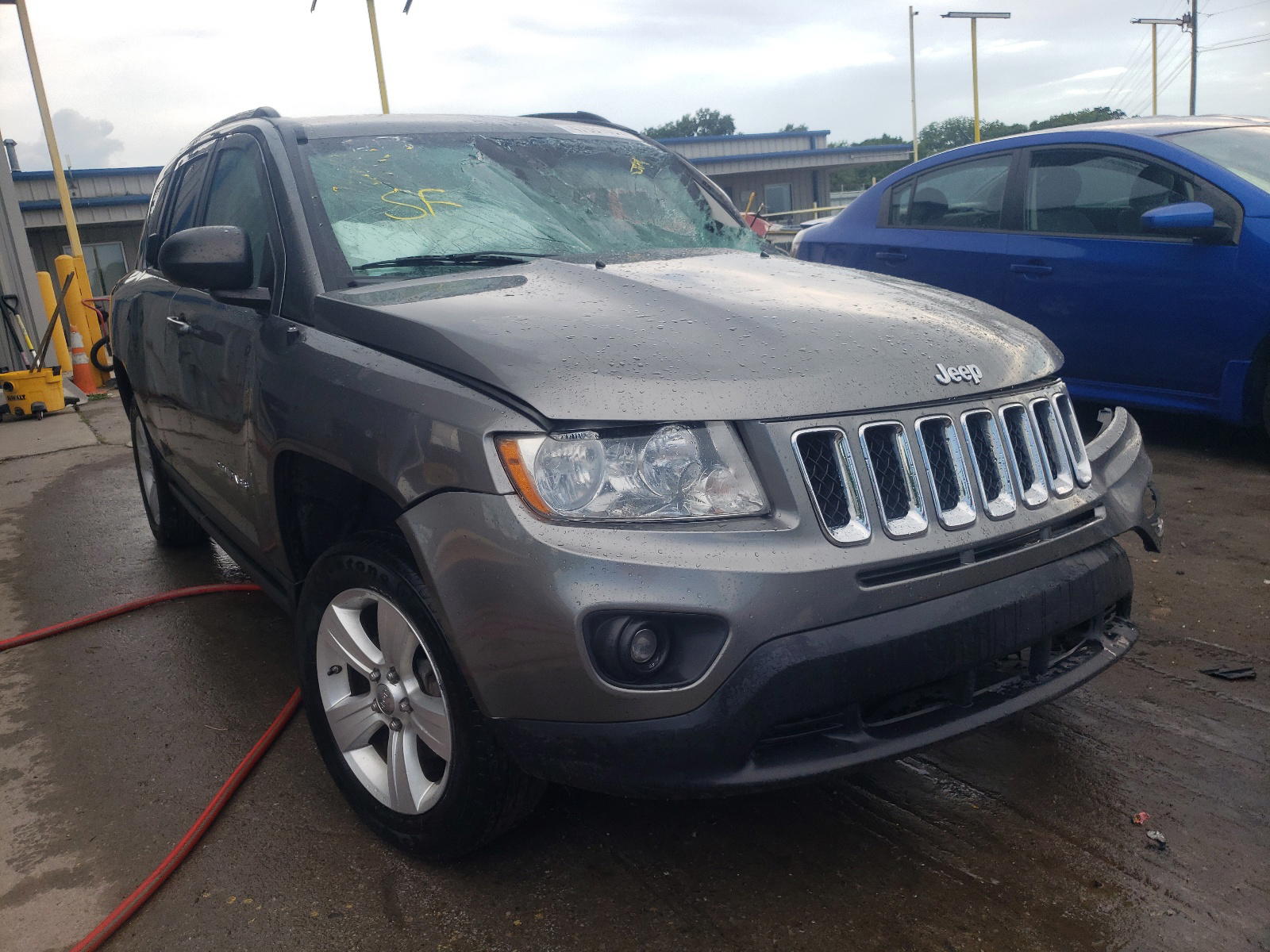 JEEP COMPASS SP 2012 with VIN 1C4NJDBB3CD569463 - Photo from auction