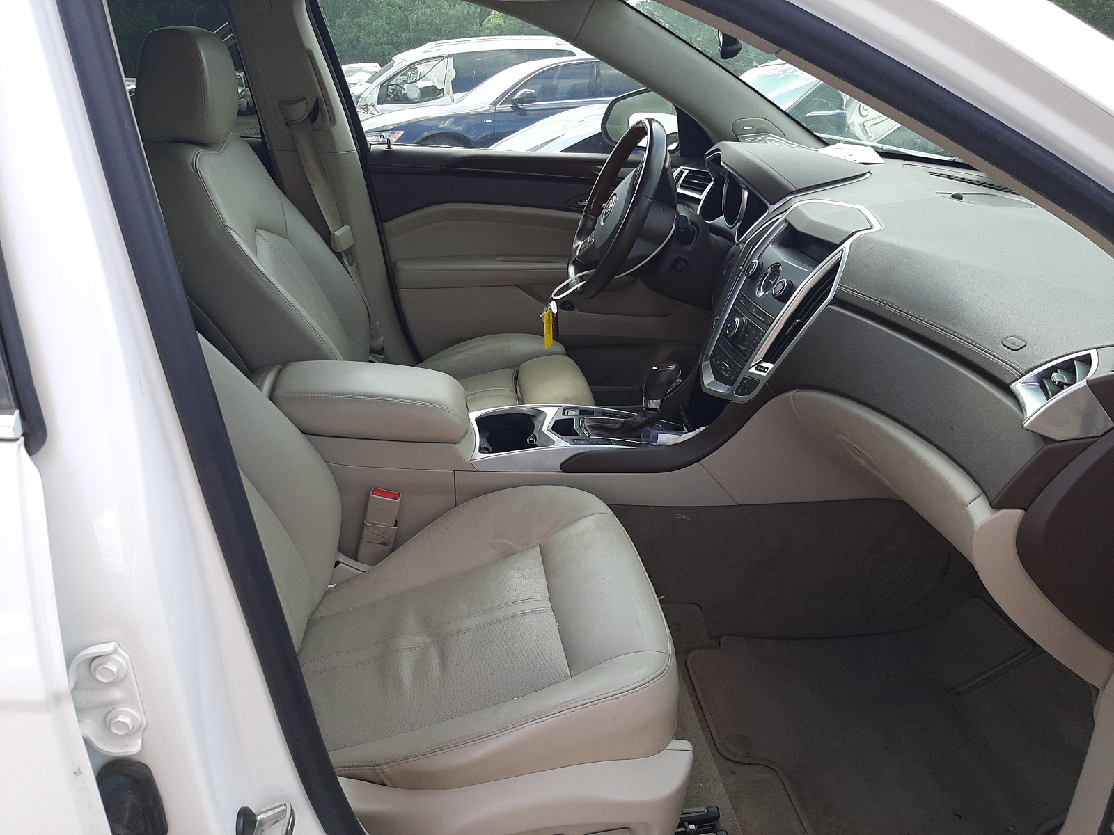 Photo 5 from auction – 2011 CADILLAC SRX PREMIU with VIN 3GYFNKE62BS505368