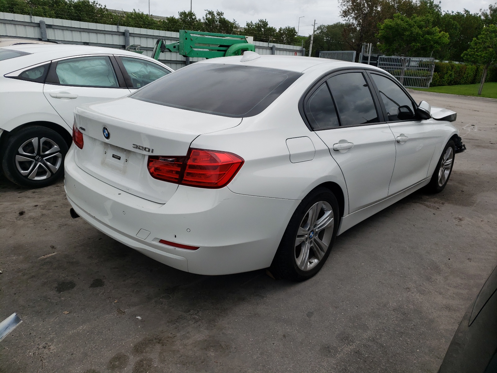 Photo 4 from auction – 2015 BMW 320 I XDRI with VIN WBA3C3C50FP663014