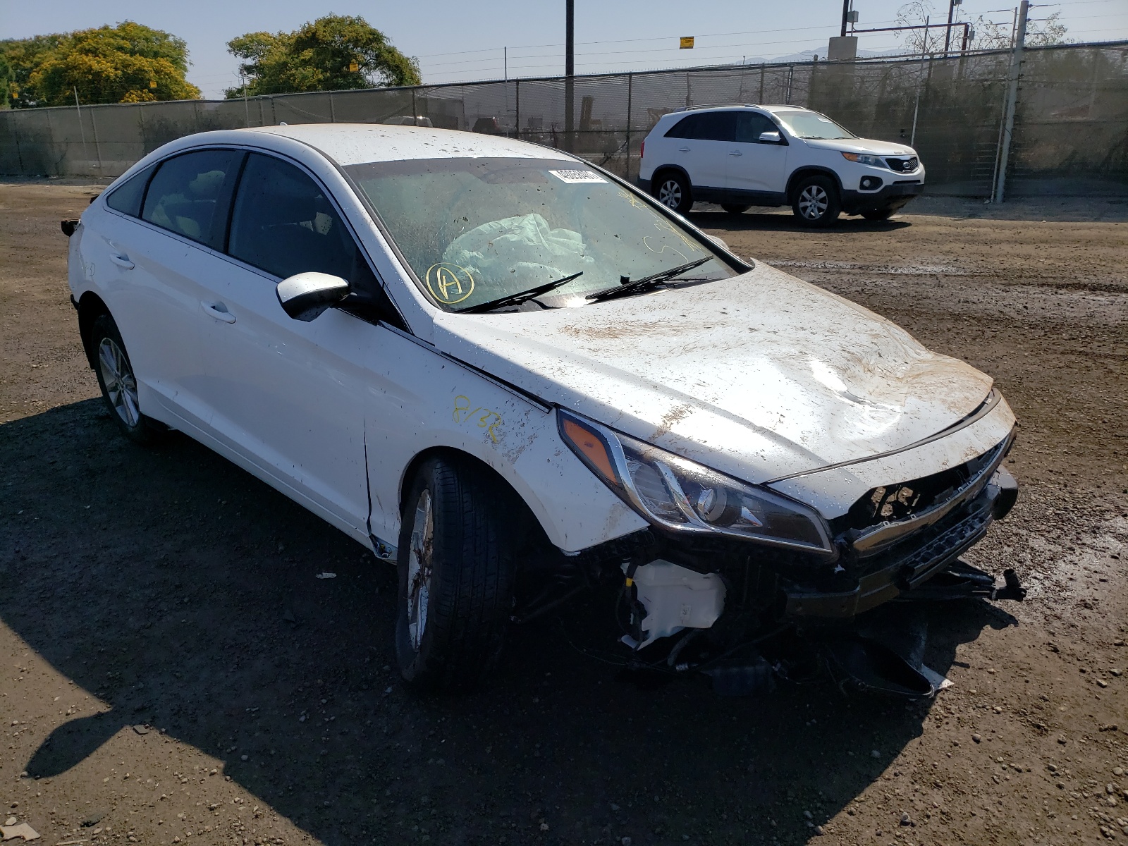 Photo 1 from auction – 2016 HYUNDAI SONATA SE with VIN 5NPE24AF2GH344419