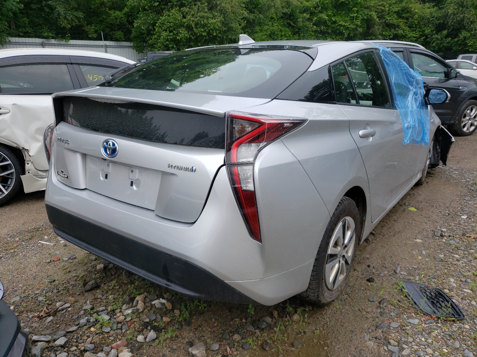 Photo 4 from auction – 2016 TOYOTA PRIUS with VIN JTDKARFU9G3515334