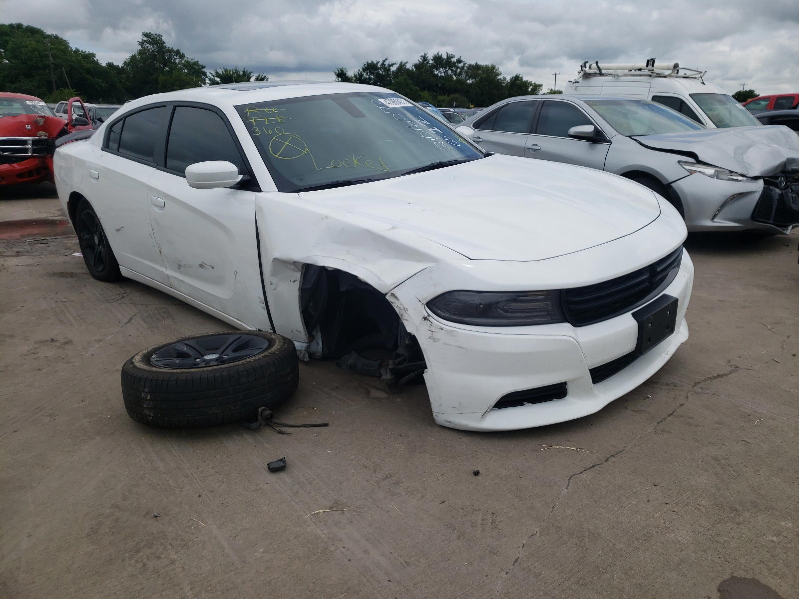 DODGE CHARGER SX 2019 with VIN 2C3CDXBG1KH692129 - Photo from auction
