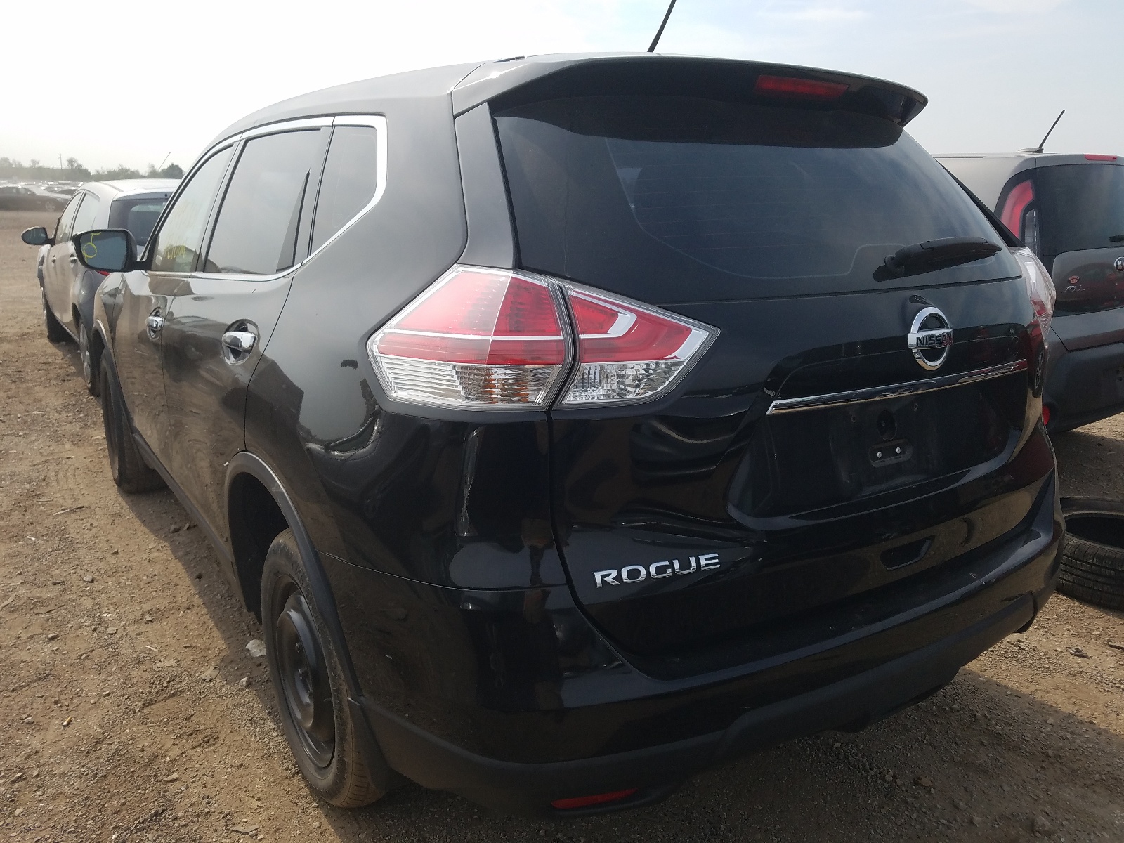 Foto 3 de la subasta – 2015 NISSAN ROGUE S con VIN KNMAT2MT7FP521874