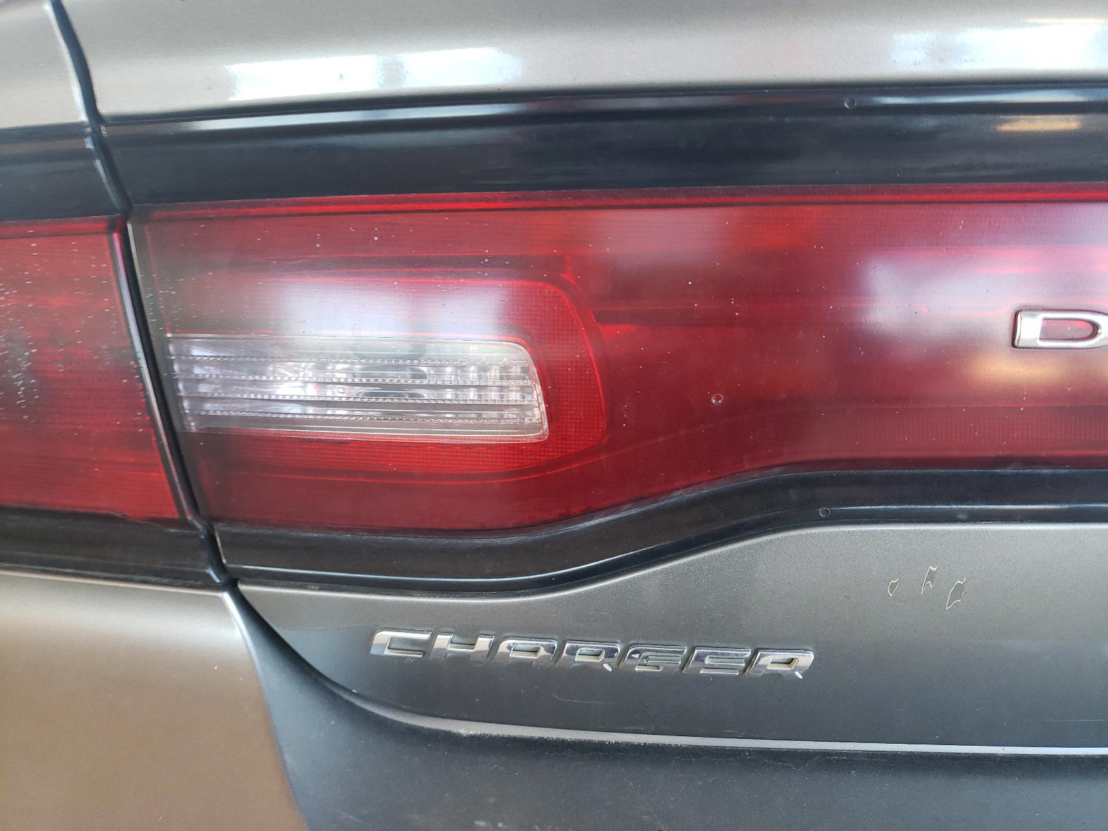 Photo 9 from auction – 2011 DODGE CHARGER with VIN 2B3CL3CG2BH577188