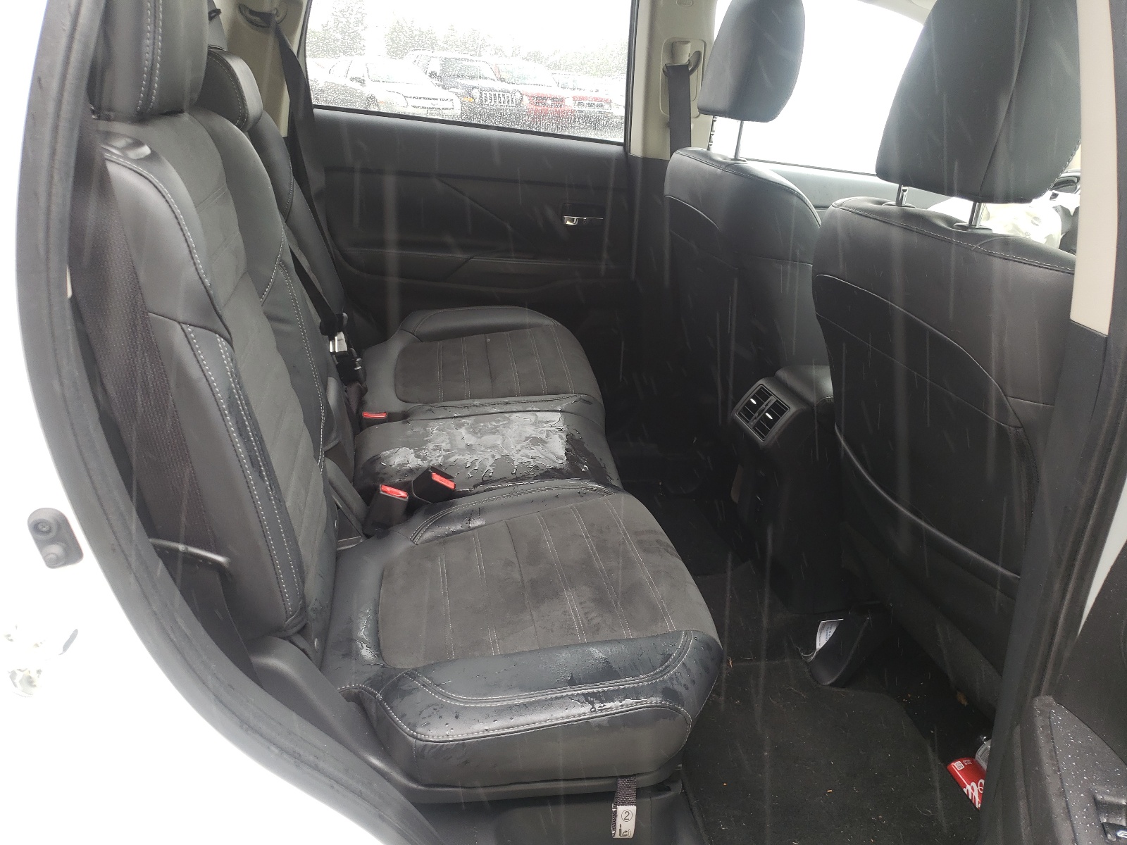 Photo 6 from auction – 2020 MITSUBISHI OUTLANDER with VIN JA4AD3A38LZ015570