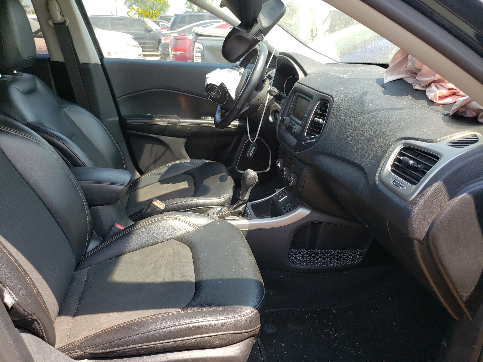Фото 5 с аукциона – 2018 JEEP COMPASS LA с VIN 3C4NJCBB9JT139874