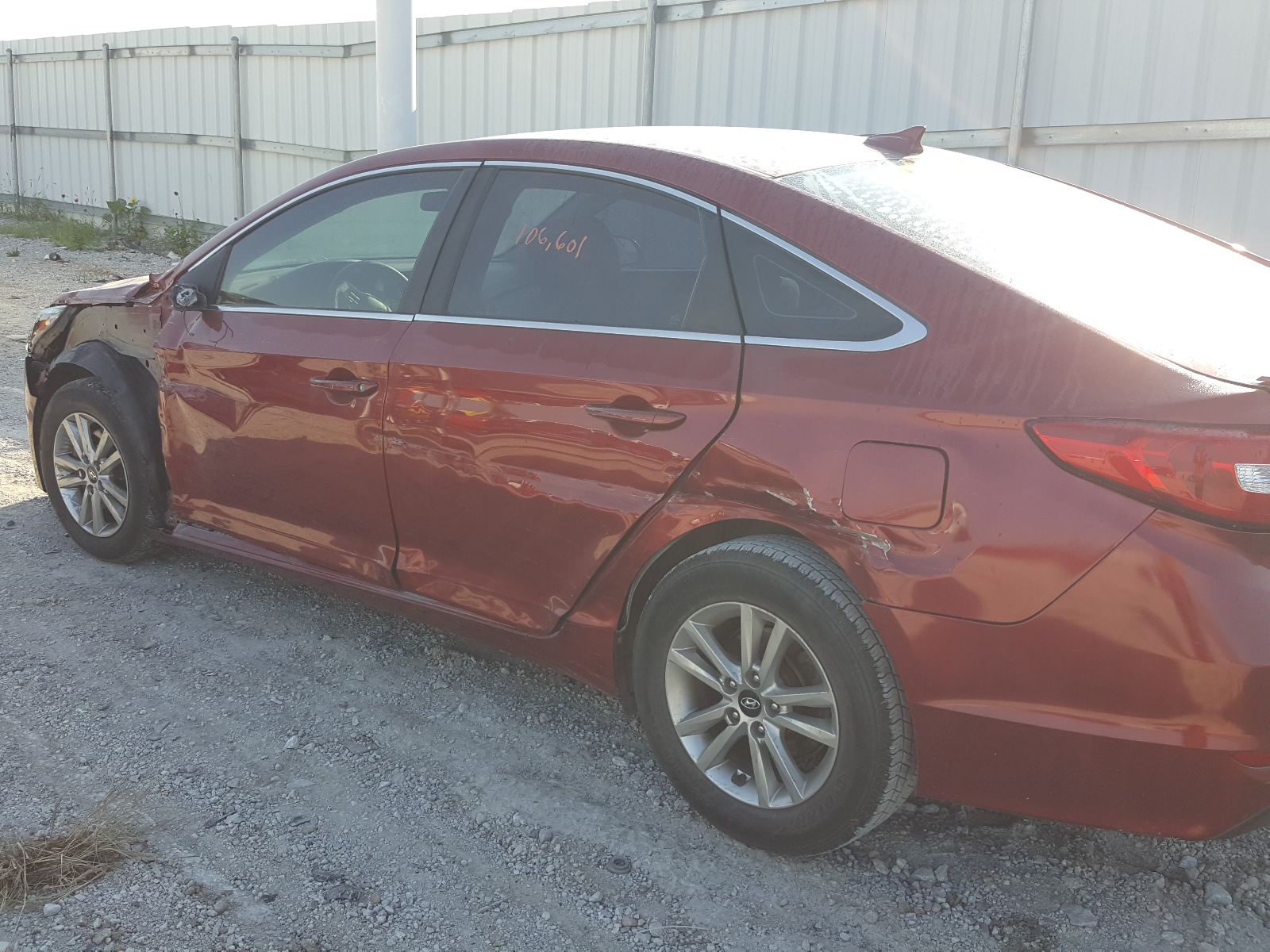 Photo 9 from auction – 2015 HYUNDAI SONATA SE with VIN 5NPE24AF5FH005748