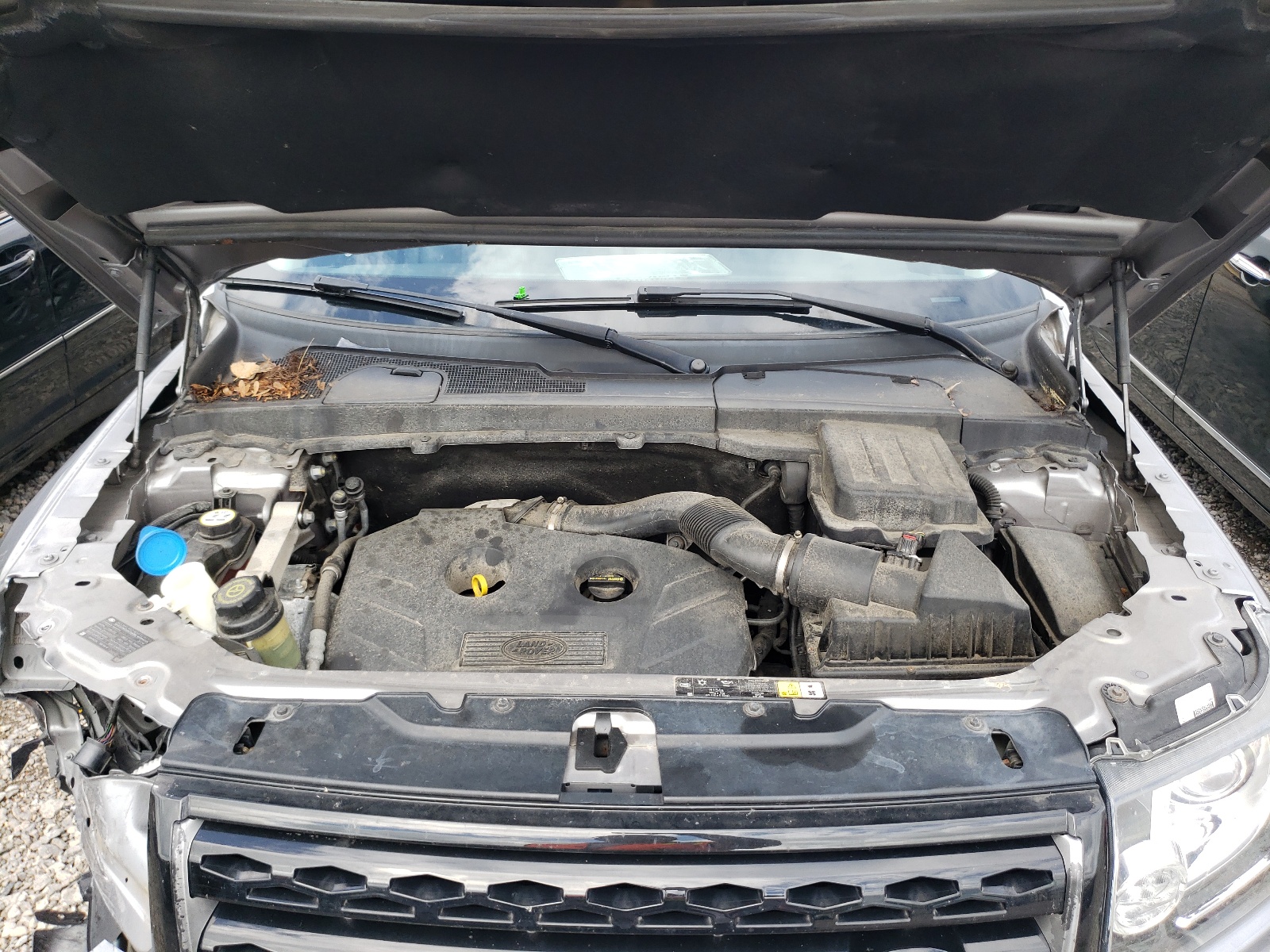 Photo 7 from auction – 2013 LAND ROVER LR2 HSE with VIN SALFR2BG1DH366295