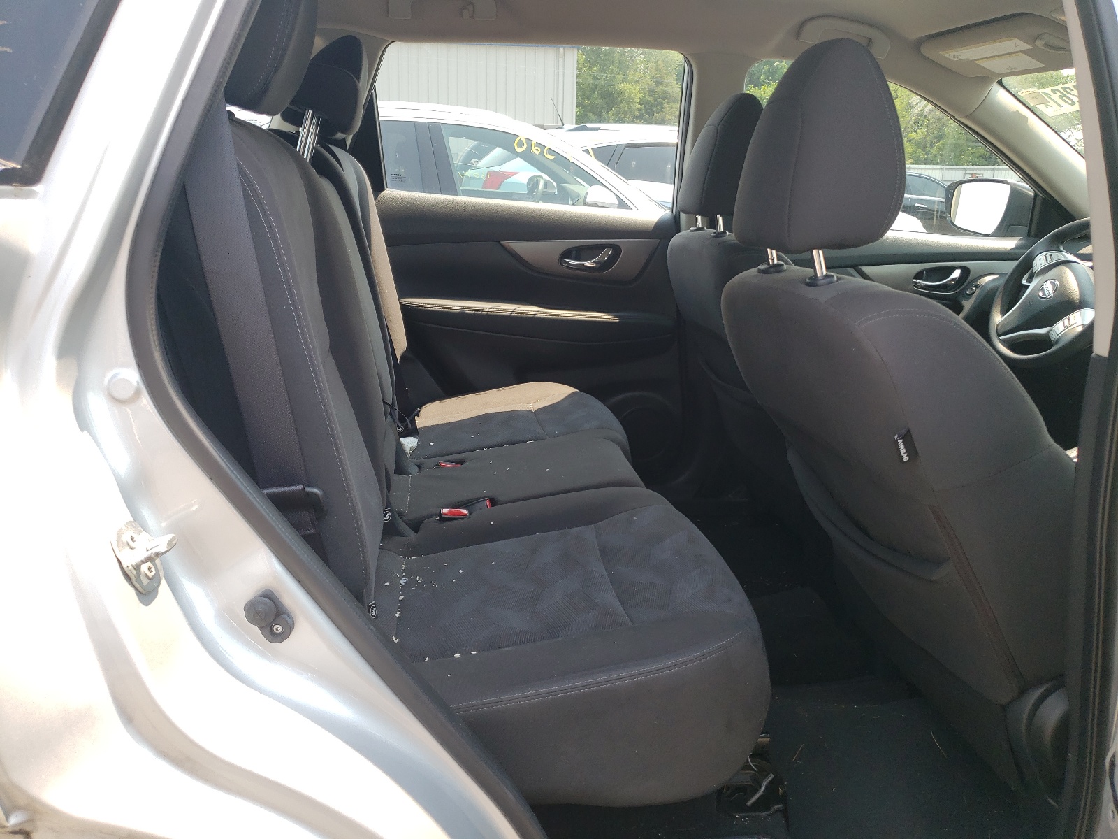 Photo 6 from auction – 2016 NISSAN ROGUE S with VIN KNMAT2MV9GP676297