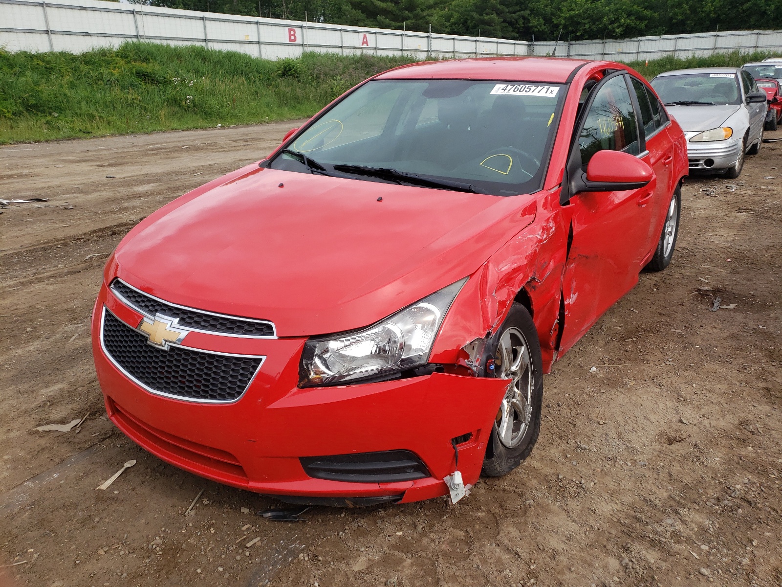 Photo 2 from auction – 2014 CHEVROLET CRUZE LT with VIN 1G1PC5SB6E7443603