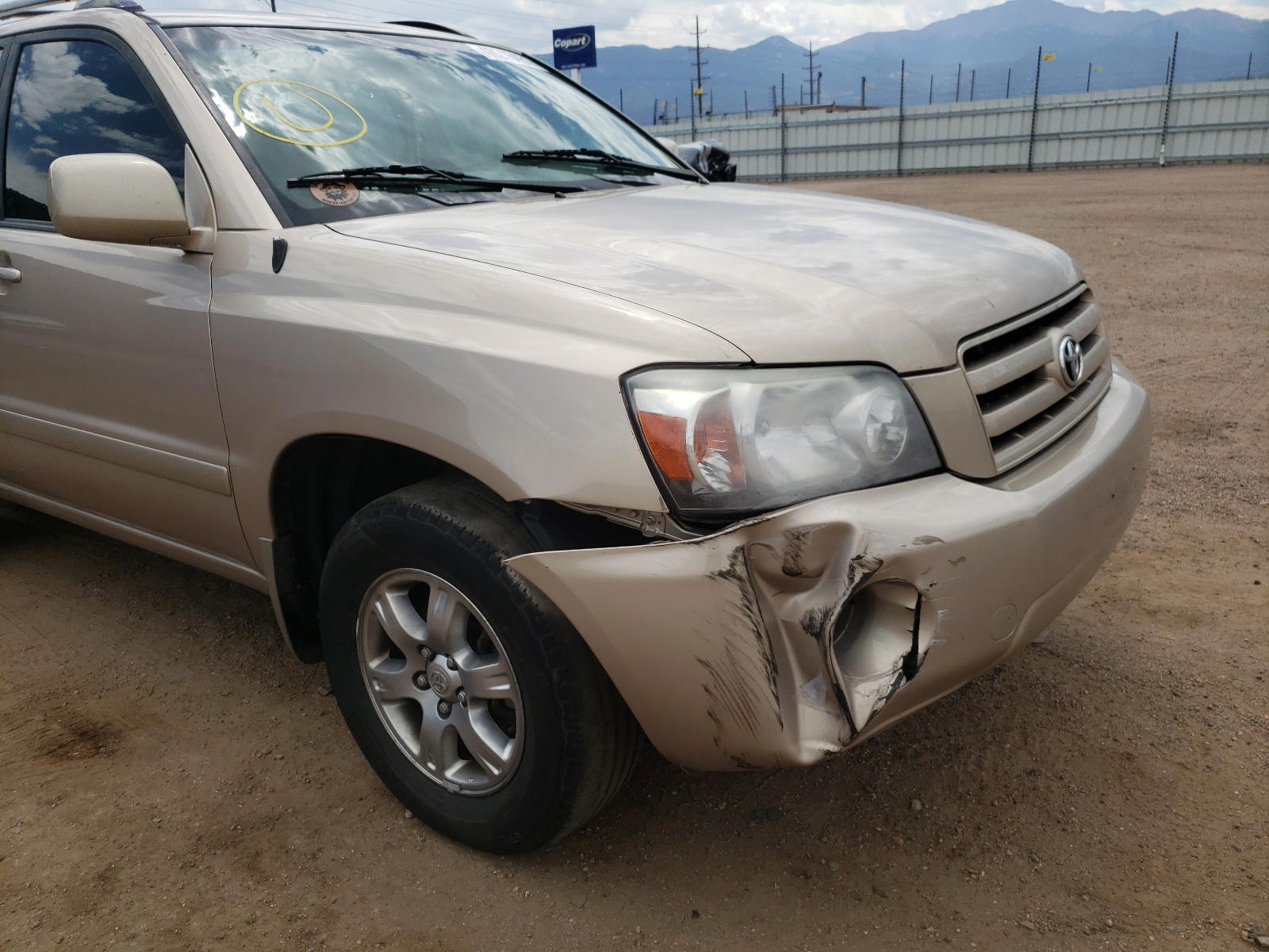 Photo 9 from auction – 2004 TOYOTA HIGHLANDER with VIN JTEEP21A540046753