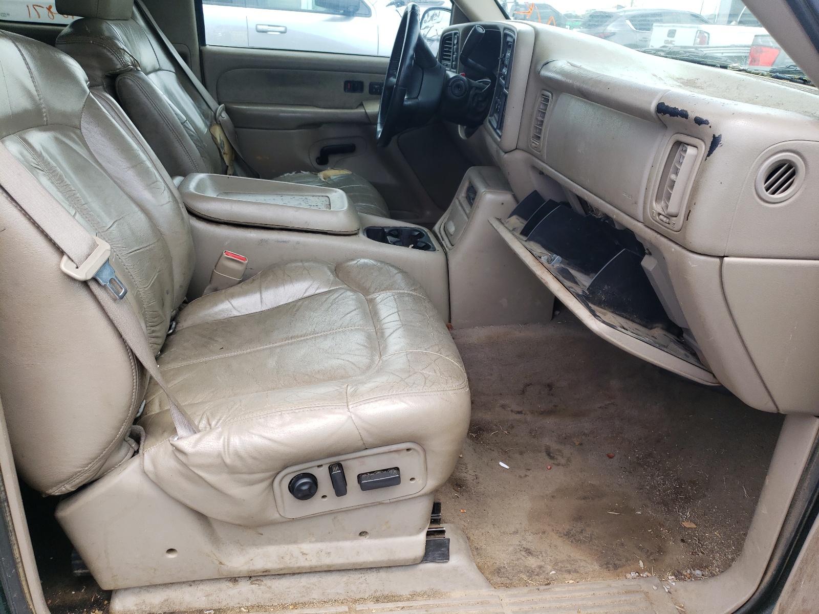 Photo 5 from auction – 2001 GMC NEW SIERRA with VIN 2GTEK19T611302398