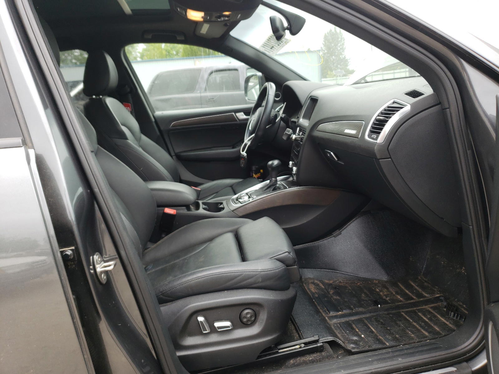 Photo 5 from auction – 2015 AUDI Q5 PREMIUM with VIN WA1DGAFP1FA134598