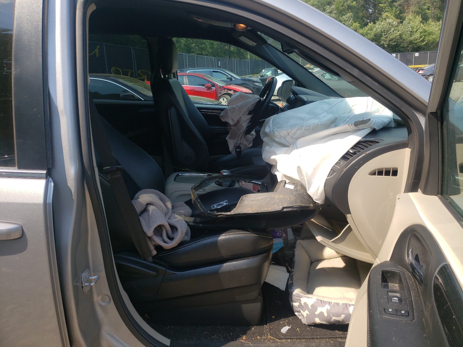 Photo 5 from auction – 2018 DODGE GRAND CARA with VIN 2C4RDGCG1JR265739