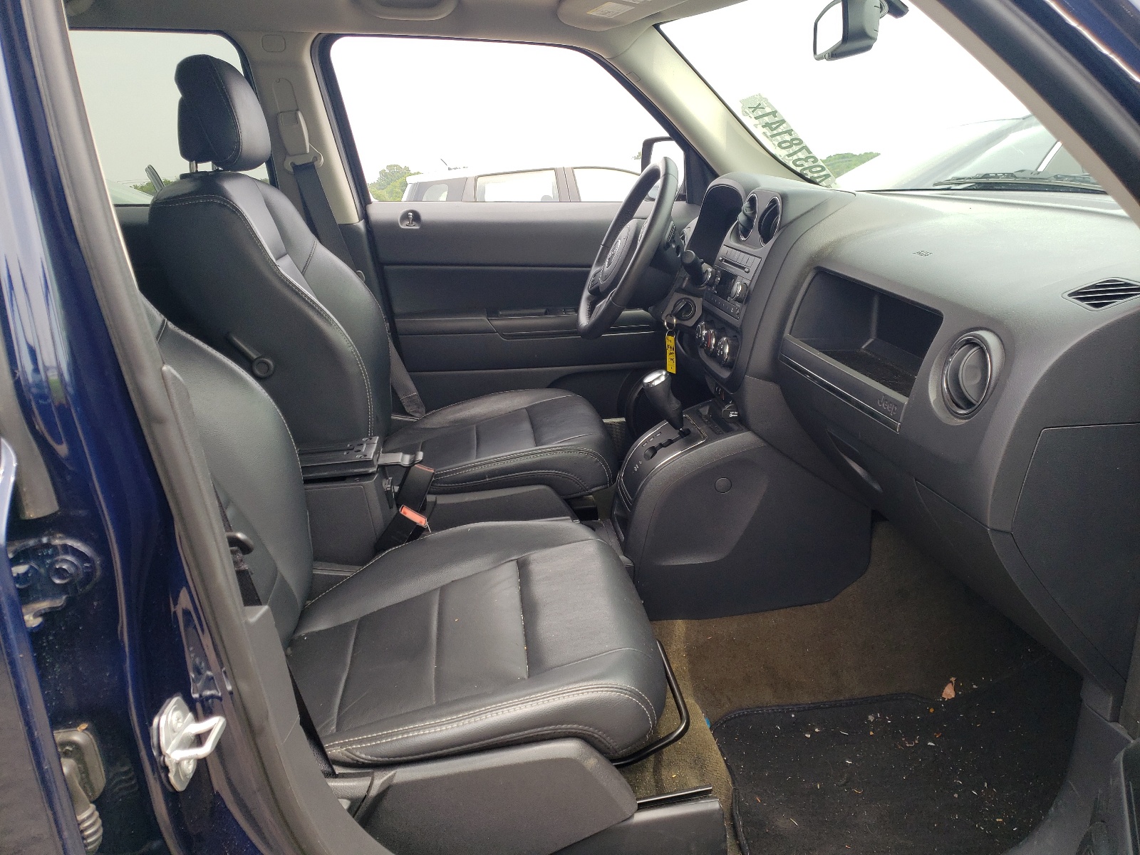 Photo 5 from auction – 2016 JEEP PATRIOT LA with VIN 1C4NJPFA1GD710328