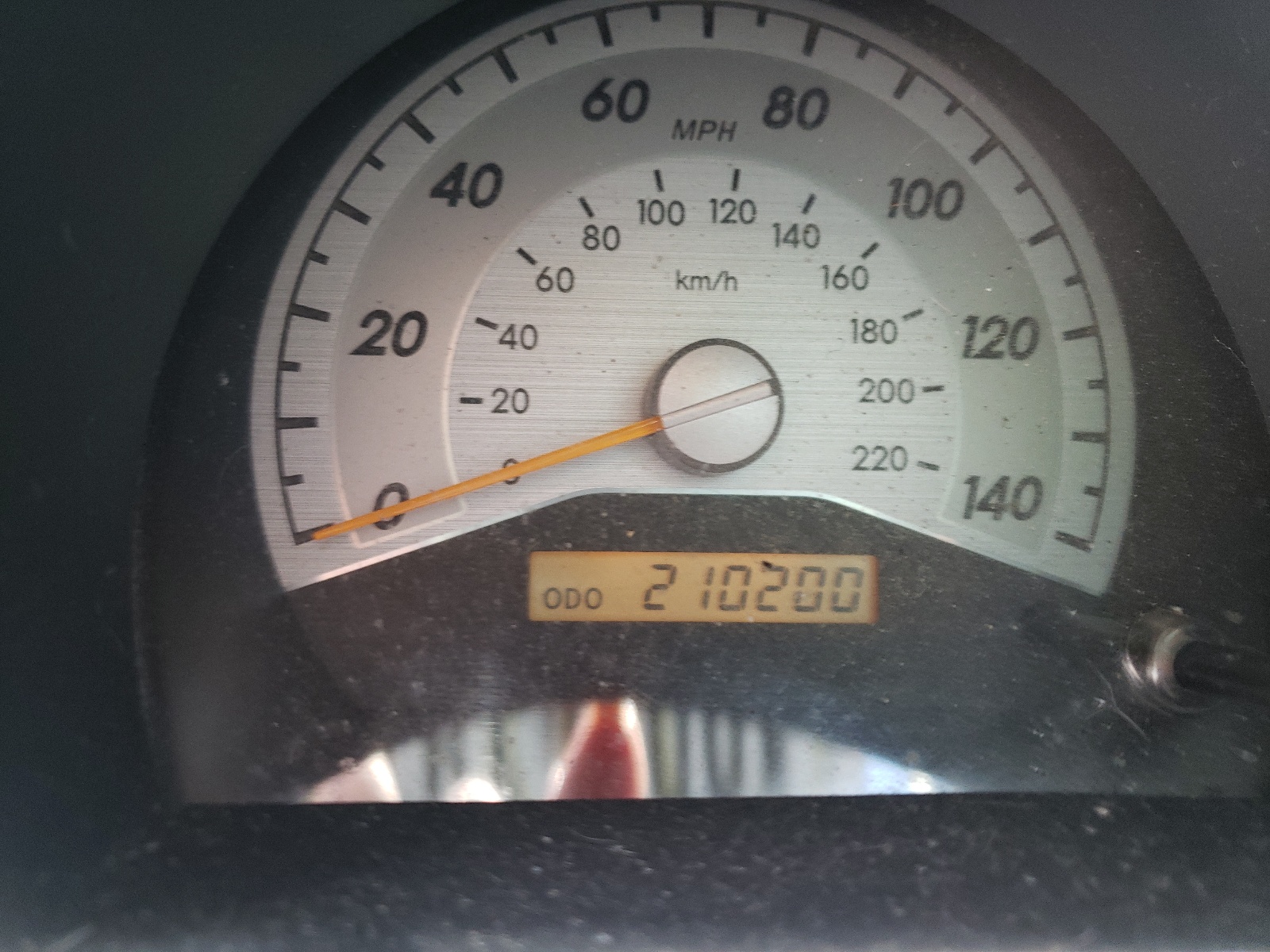 Photo 8 from auction – 2005 TOYOTA SCION TC with VIN JTKDE177350037295