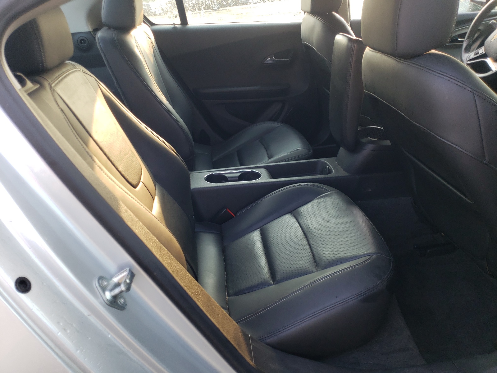 Photo 6 from auction – 2012 CHEVROLET VOLT with VIN 1G1RB6E44CU102181