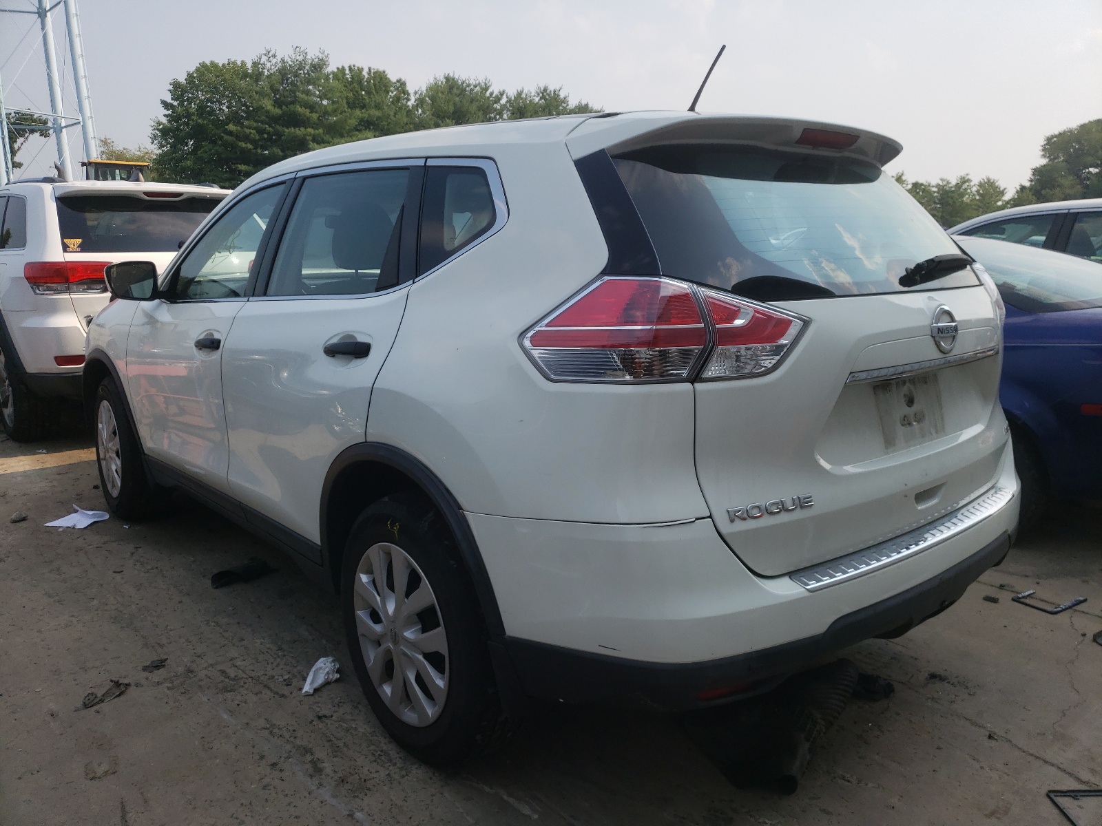 Photo 3 from auction – 2016 NISSAN ROGUE S with VIN KNMAT2MV8GP724274