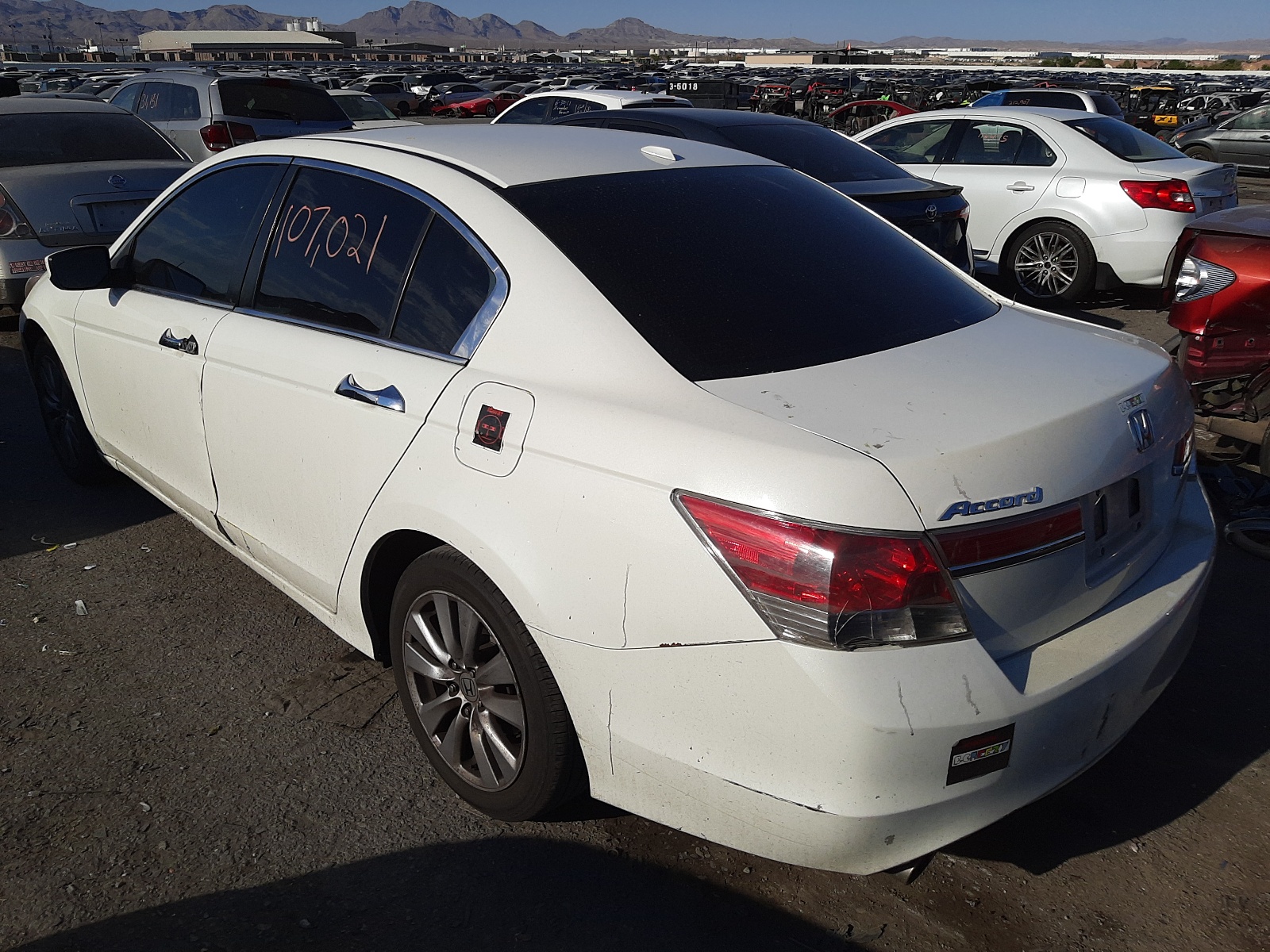 Photo 3 from auction – 2012 HONDA ACCORD EXL with VIN 1HGCP3F85CA001006