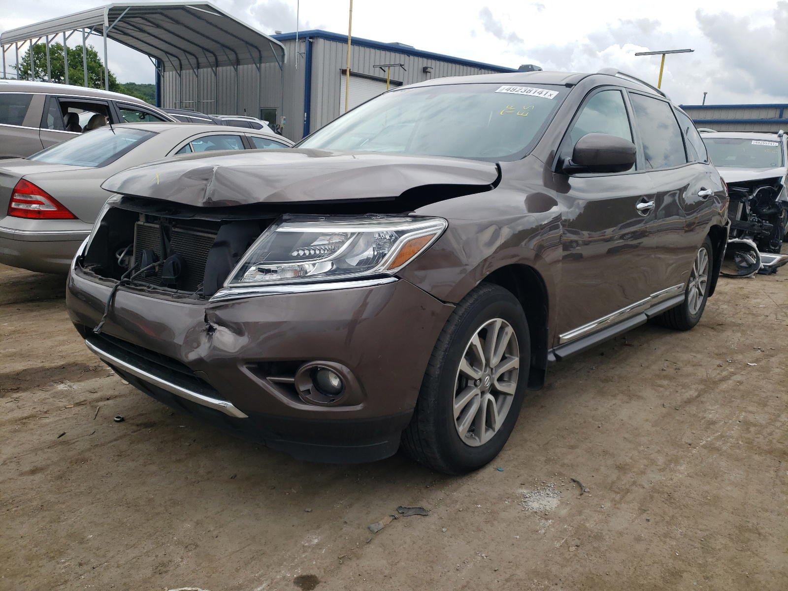 Photo 2 from auction – 2015 NISSAN PATHFINDER with VIN 5N1AR2MN1FC697953
