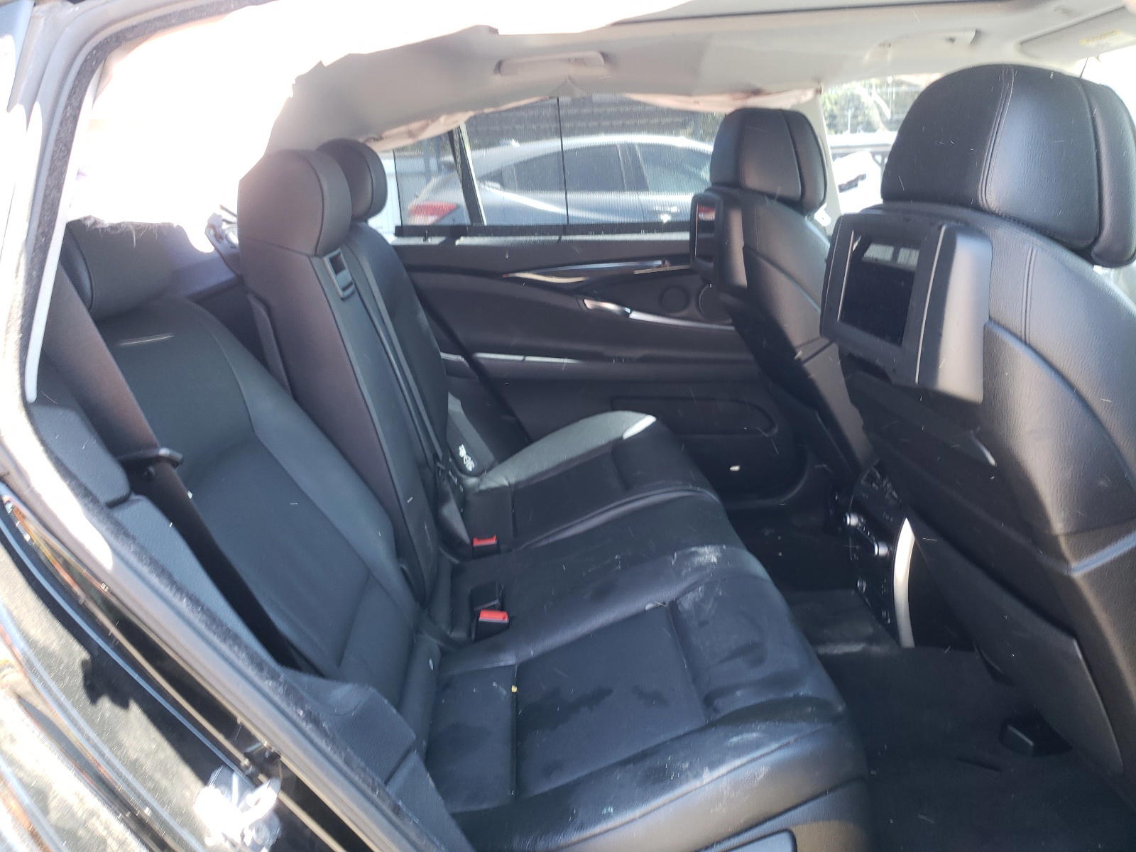 Photo 6 from auction – 2010 BMW 550 GT with VIN WBASN4C59AC209159