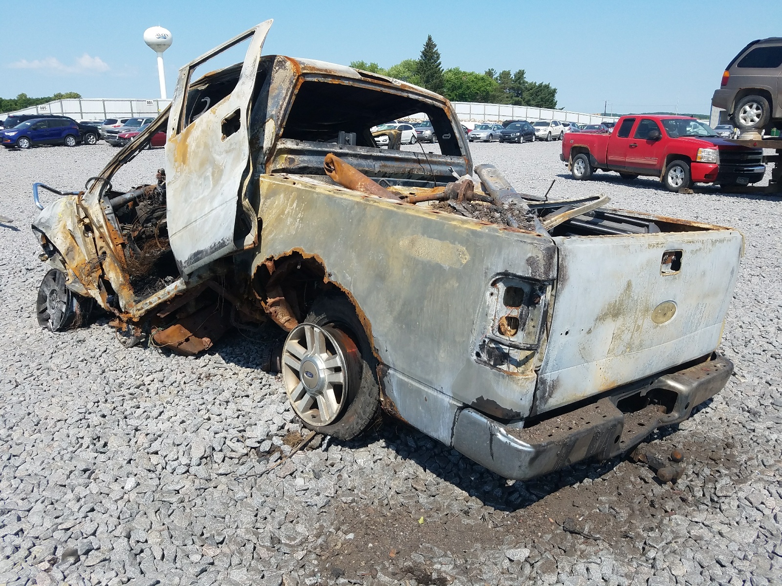 Photo 3 from auction – 2005 FORD F150 SUPER with VIN 1FTPW14585KC66435