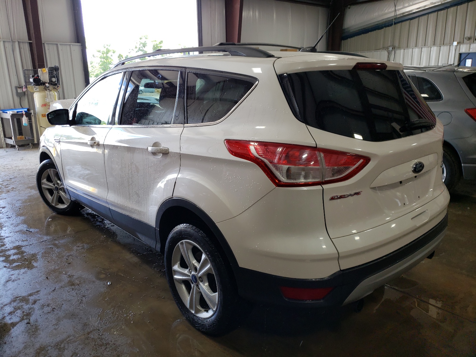 Photo 3 from auction – 2013 FORD ESCAPE SE with VIN 1FMCU9G9XDUA18428