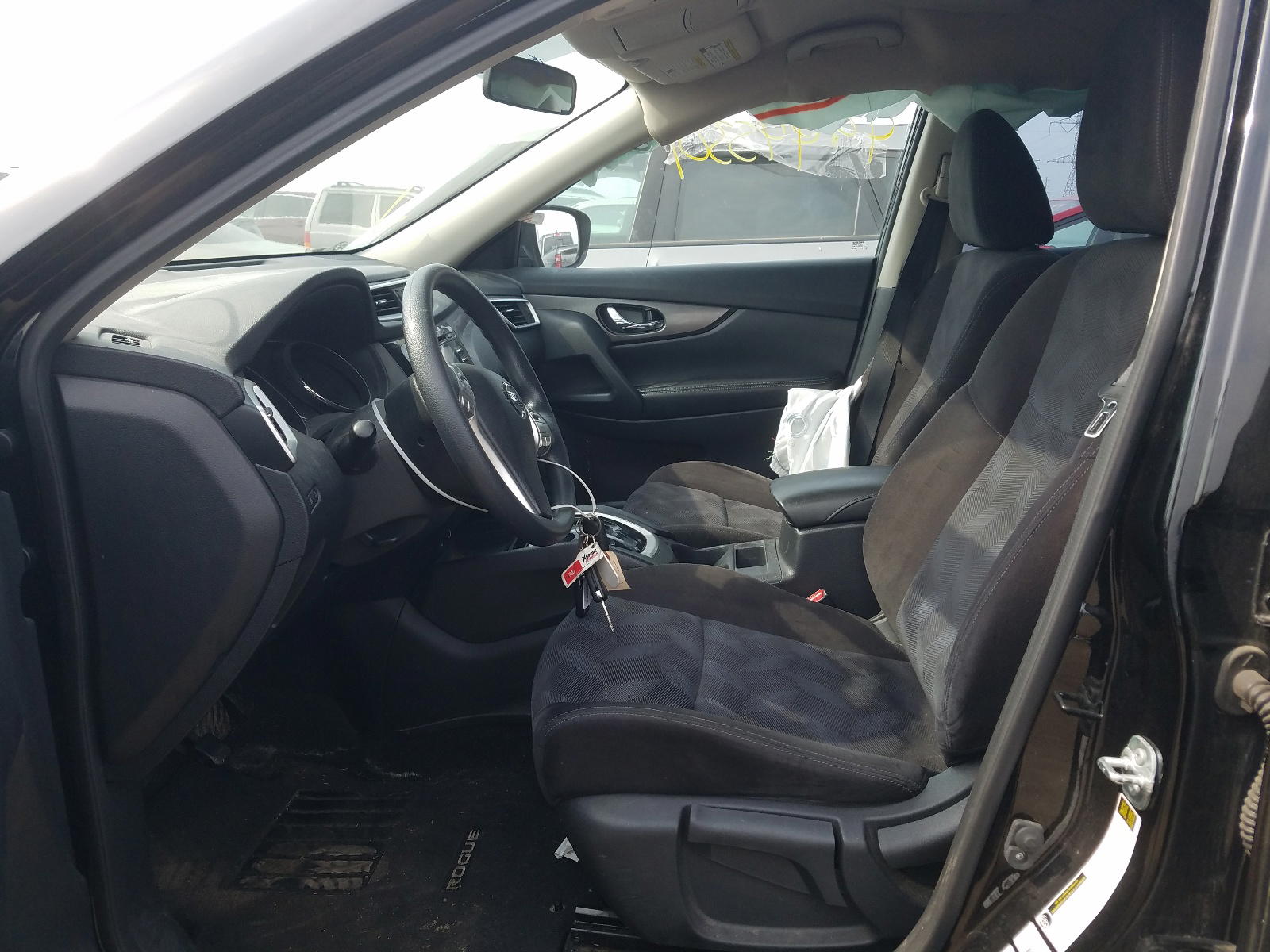Photo 5 from auction – 2015 NISSAN ROGUE S with VIN KNMAT2MT7FP521874