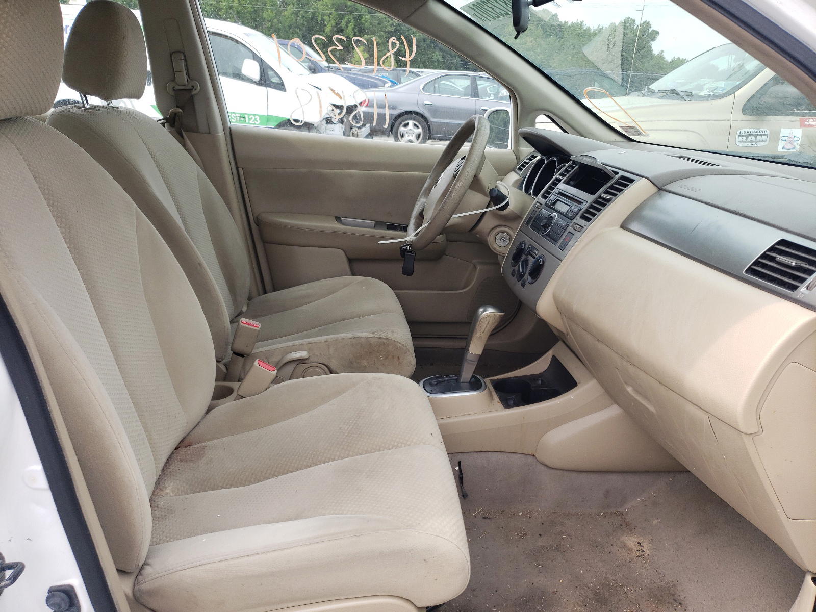 Photo 5 from auction – 2011 NISSAN VERSA S with VIN 3N1BC1CP4BL507667