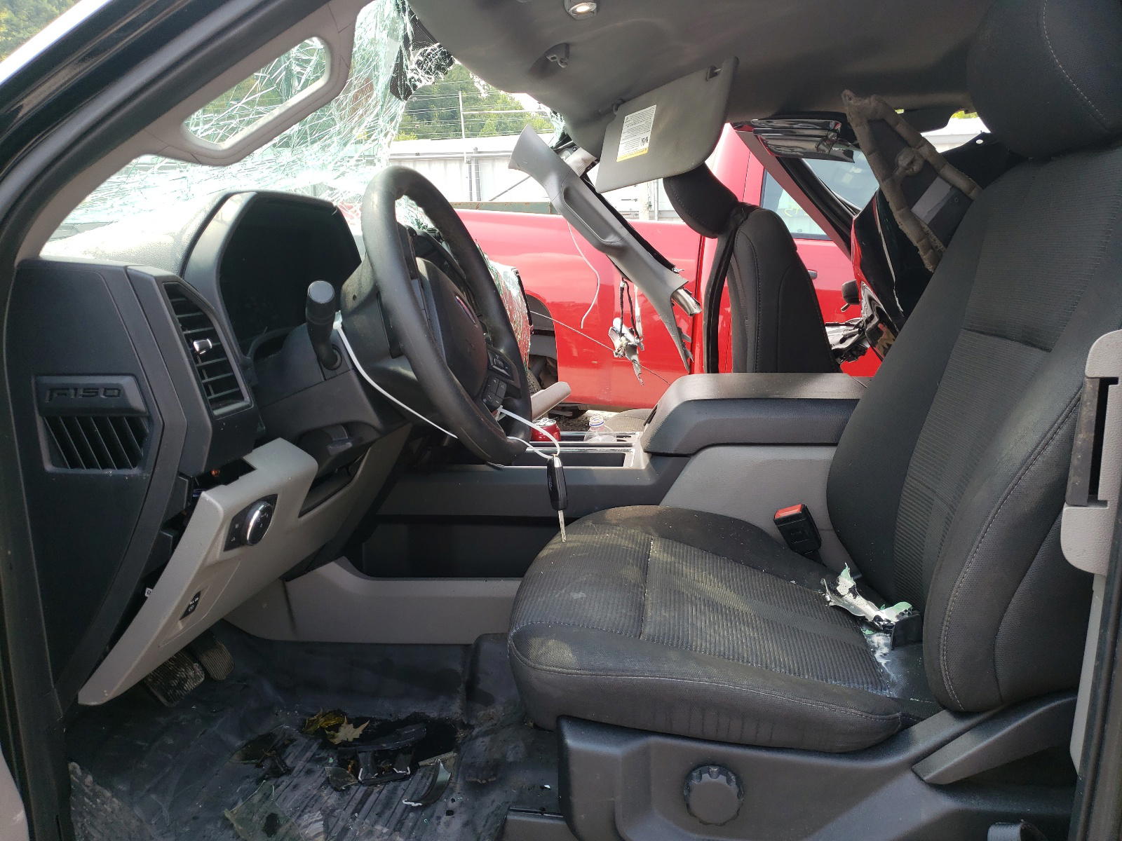 Photo 5 from auction – 2018 FORD F150 SUPER with VIN 1FTFX1E50JFC13027