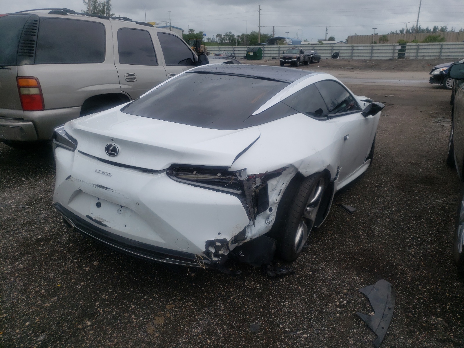 Photo 17 from auction – 2021 LEXUS LC 500 with VIN JTHEP5AY6MA008332