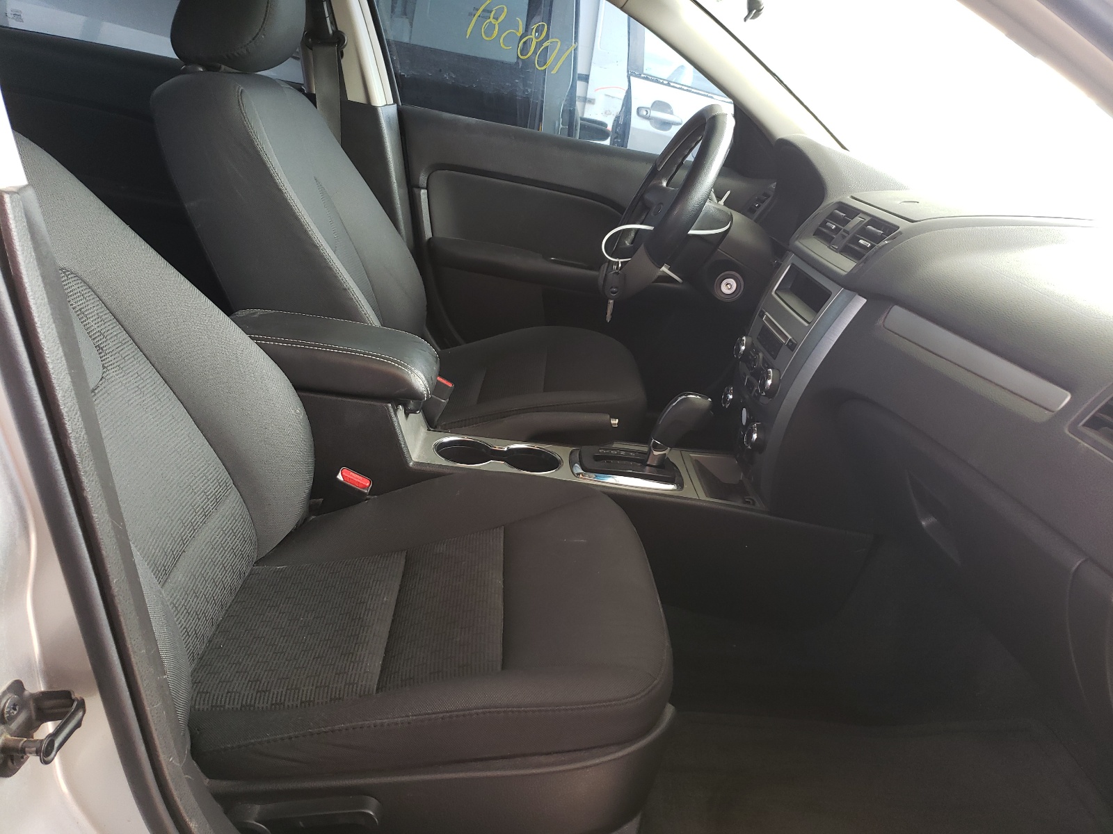 Photo 5 from auction – 2012 FORD FUSION SE with VIN 3FAHP0HA4CR170481