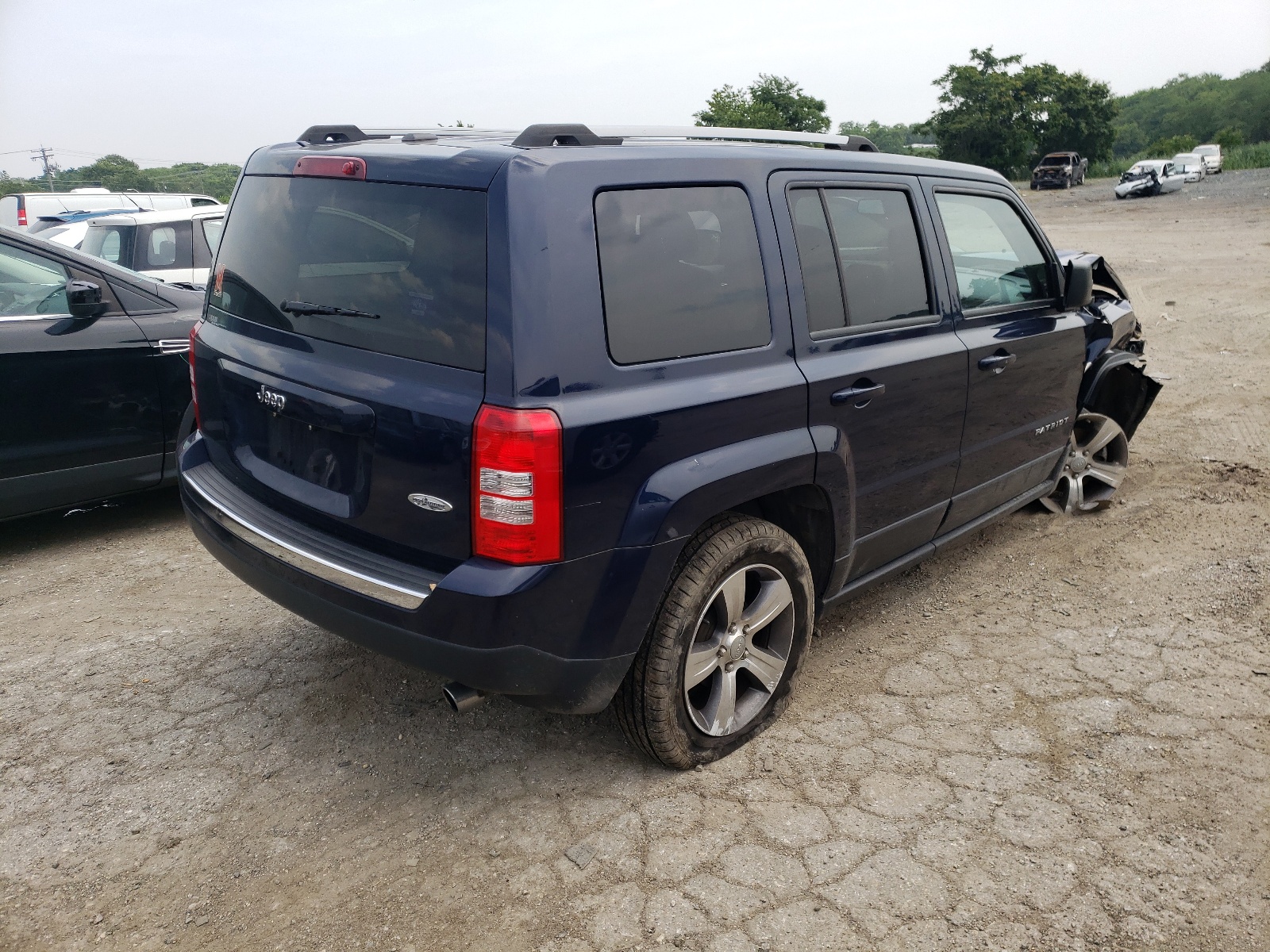 Photo 4 from auction – 2016 JEEP PATRIOT LA with VIN 1C4NJPFA1GD710328