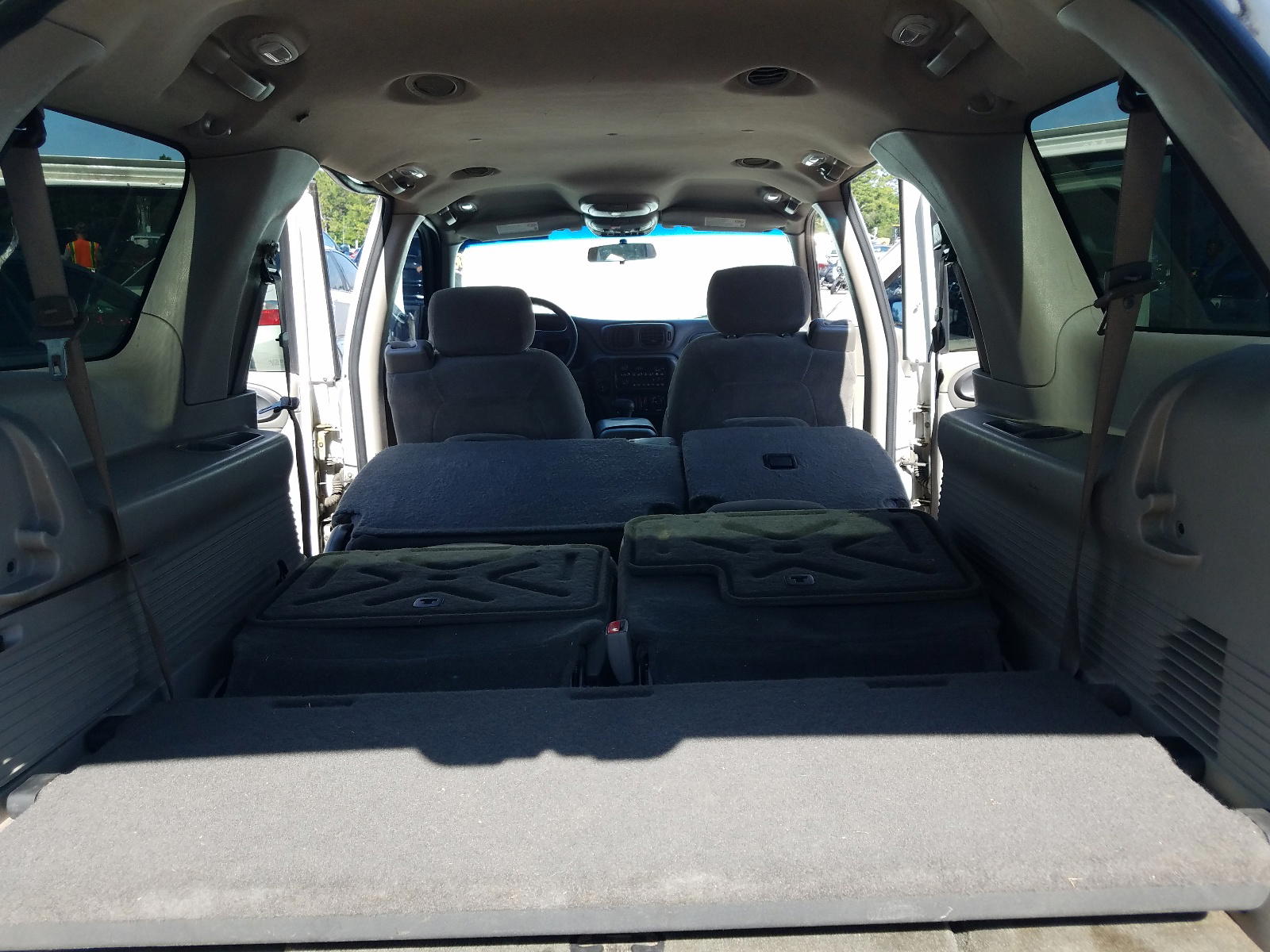 Photo 9 from auction – 2003 CHEVROLET TRAILBLAZE with VIN 1GNES16P536234315