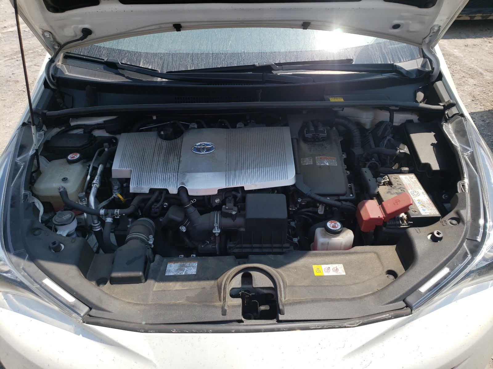 Photo 7 from auction – 2017 TOYOTA PRIUS with VIN JTDKARFU4H3037423