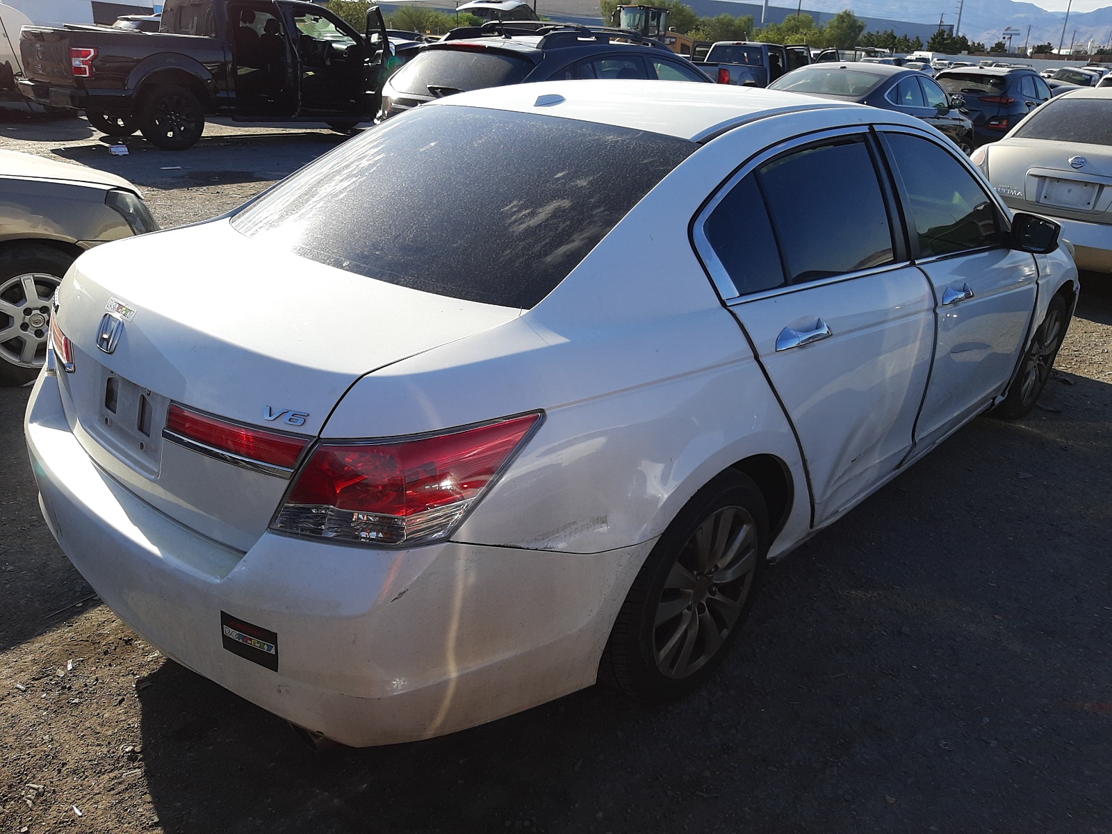 Photo 4 from auction – 2012 HONDA ACCORD EXL with VIN 1HGCP3F85CA001006